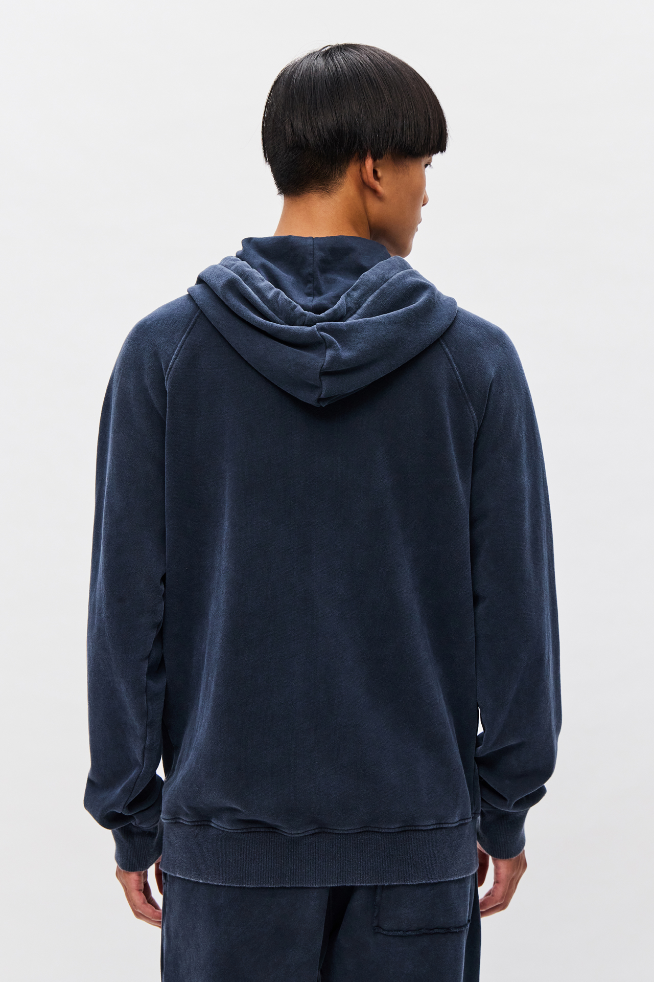THE RAGLAN FULLZIP
