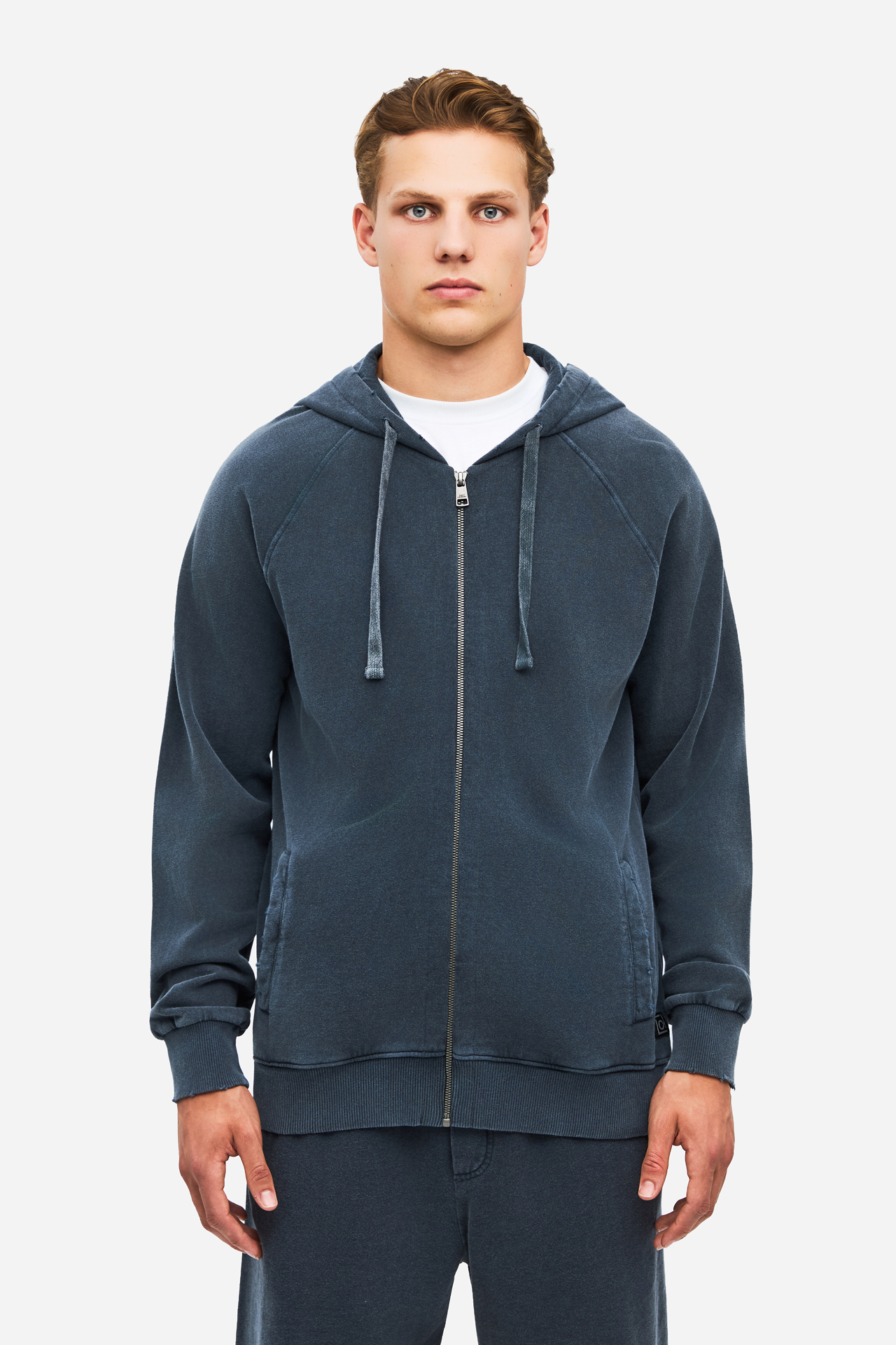 THE RAGLAN FULLZIP
