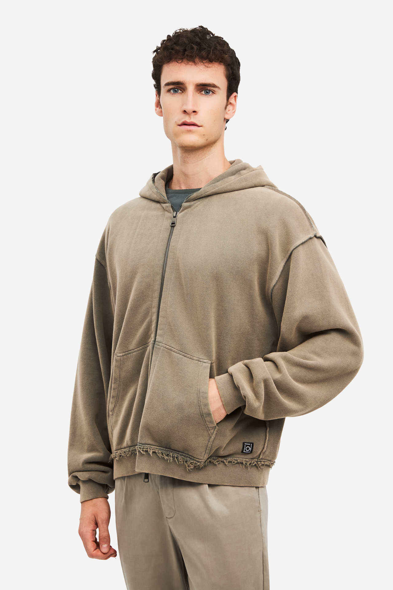OVERSIZED FULLZIP WITH RAW EDGES