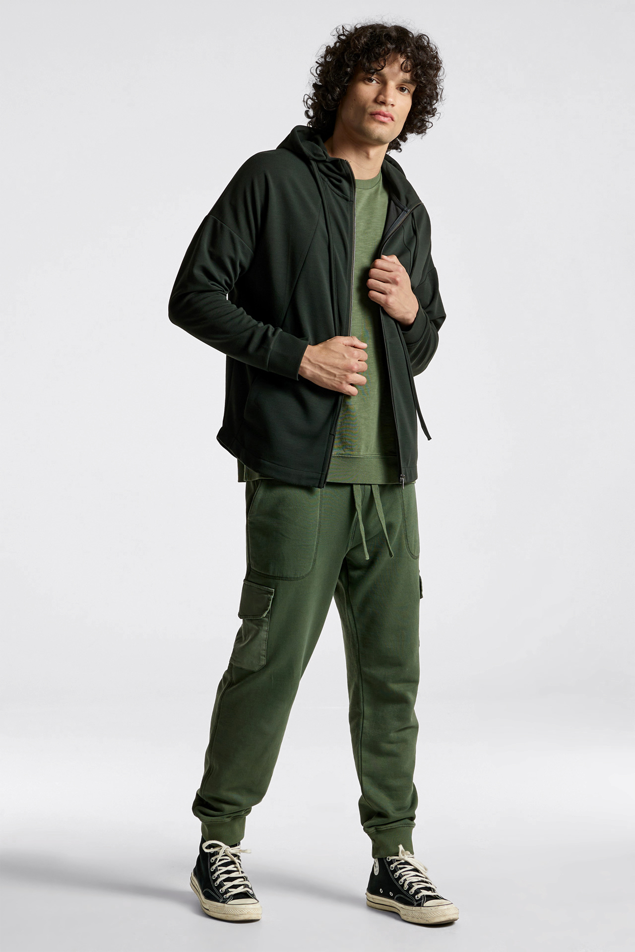 Divided Detailing Sport Full Zip