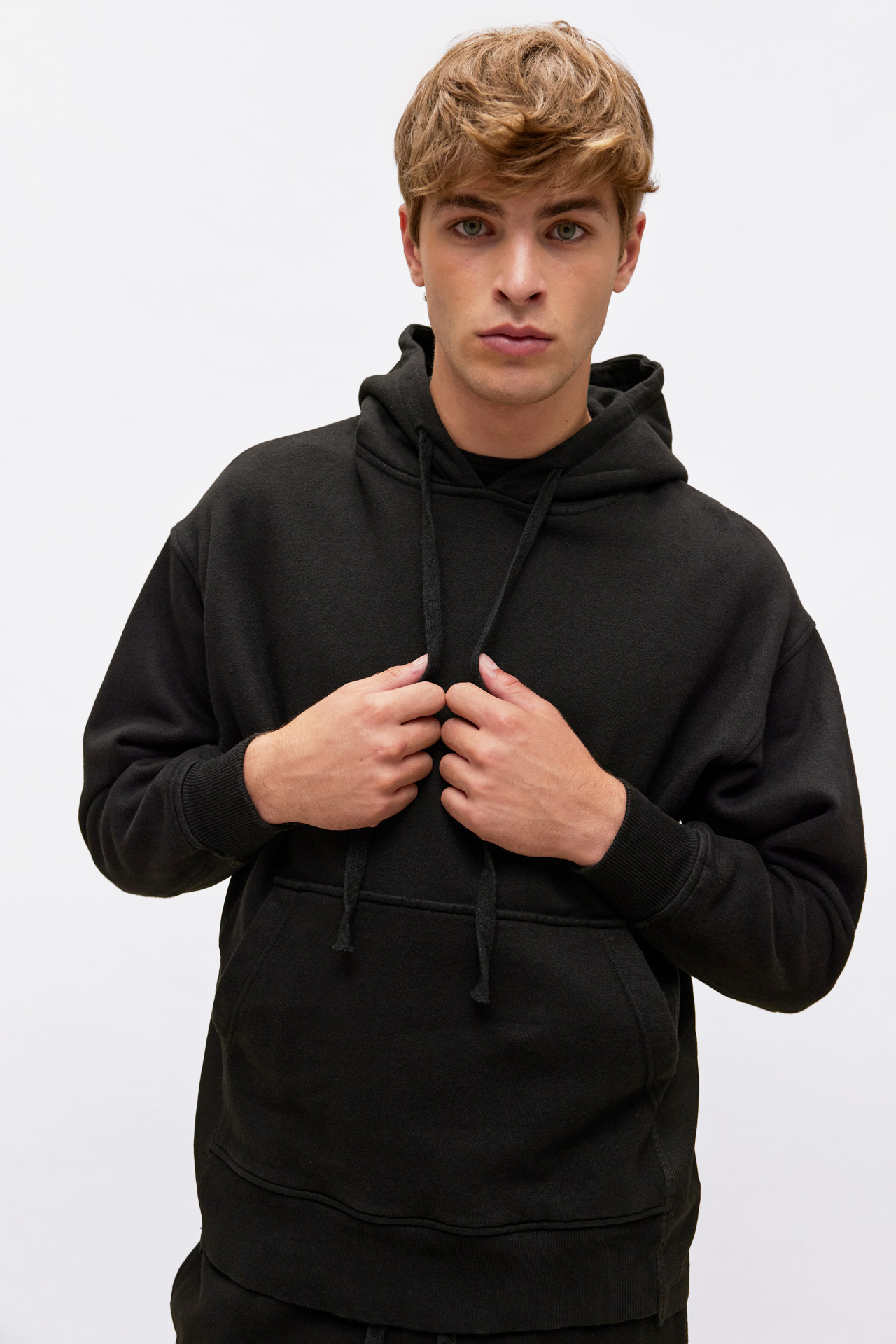 Contrast Divided Hoodie