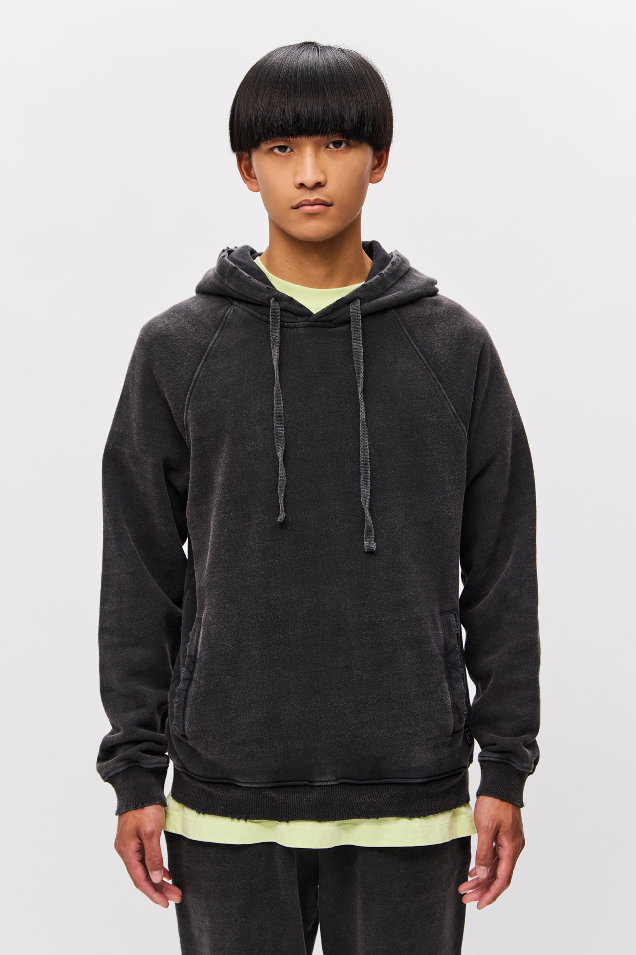 RAGLAN HOODIE WITH DESTROYS