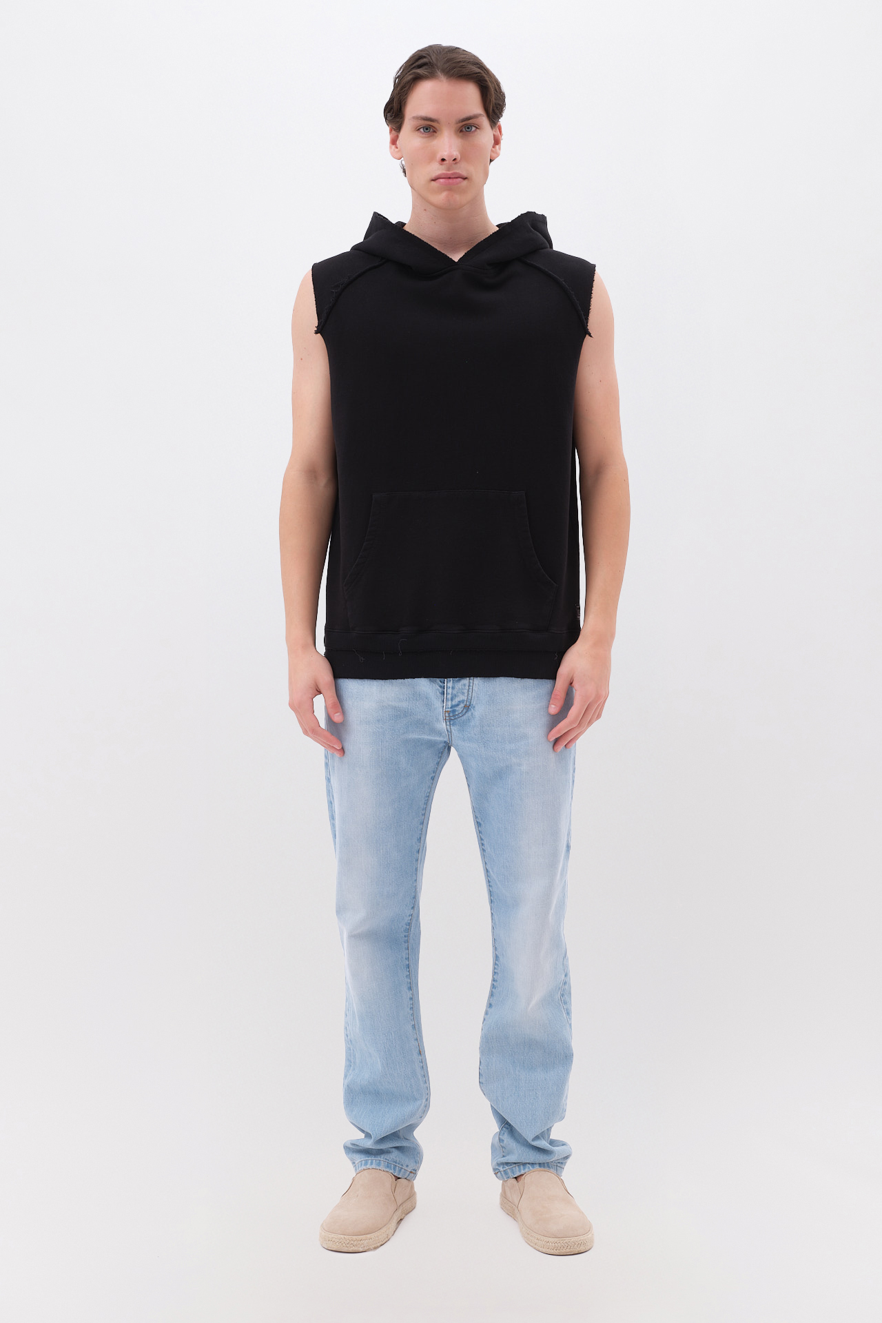 SLEEVELESS HOODIE WITH RAW EDGES