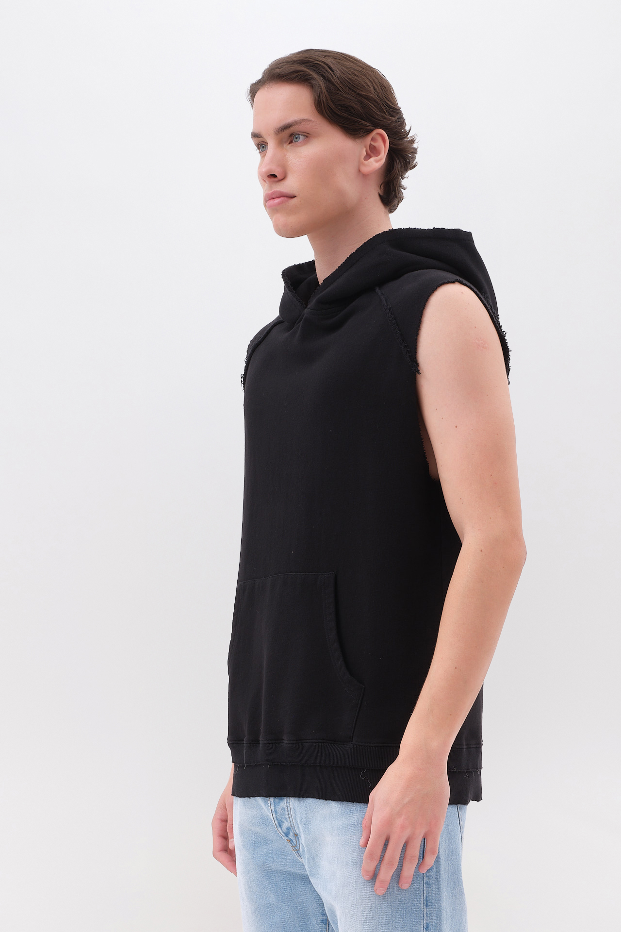 SLEEVELESS HOODIE WITH RAW EDGES