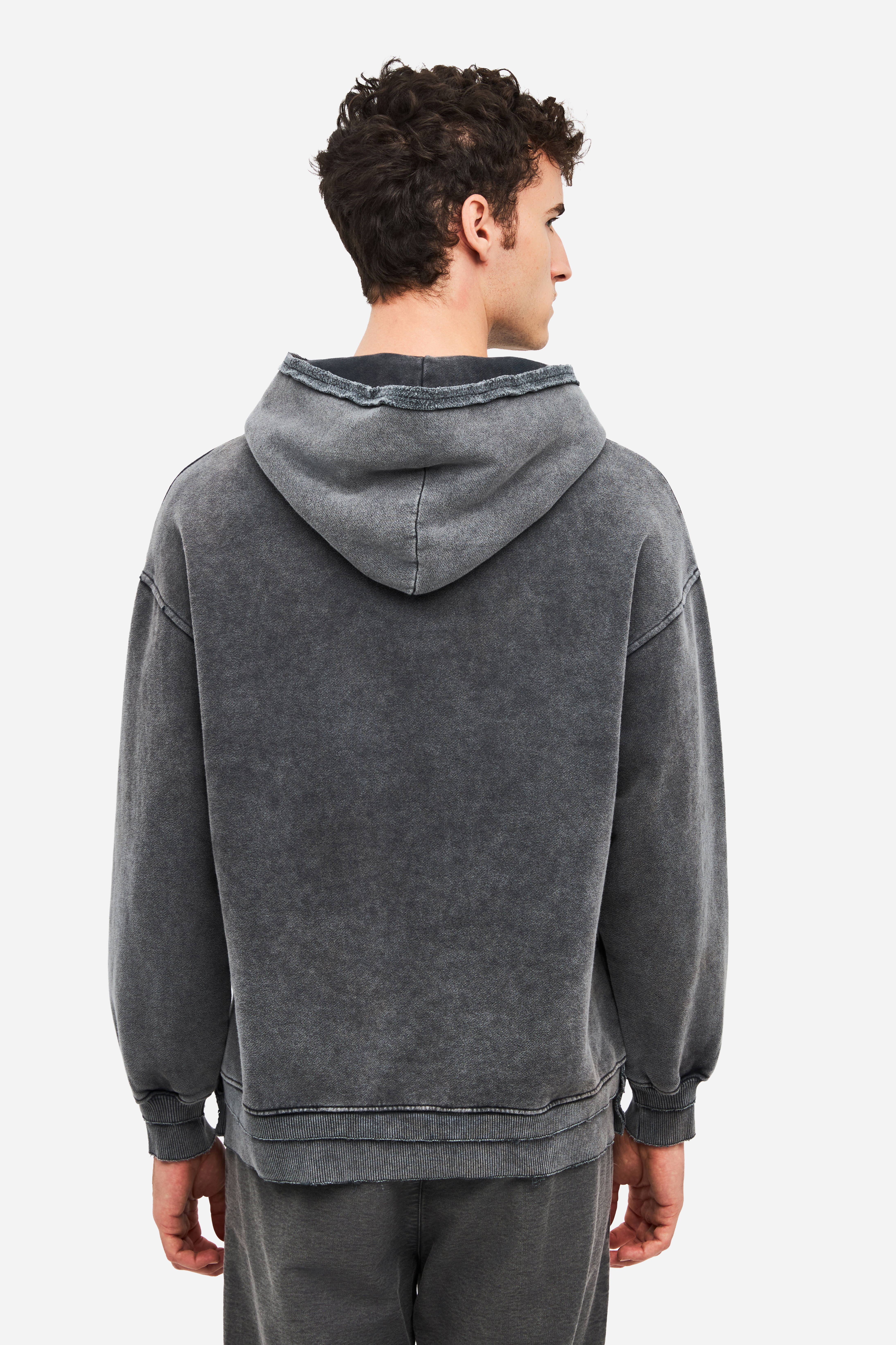 RELAXED HOODIE WITH RIB DETAILS