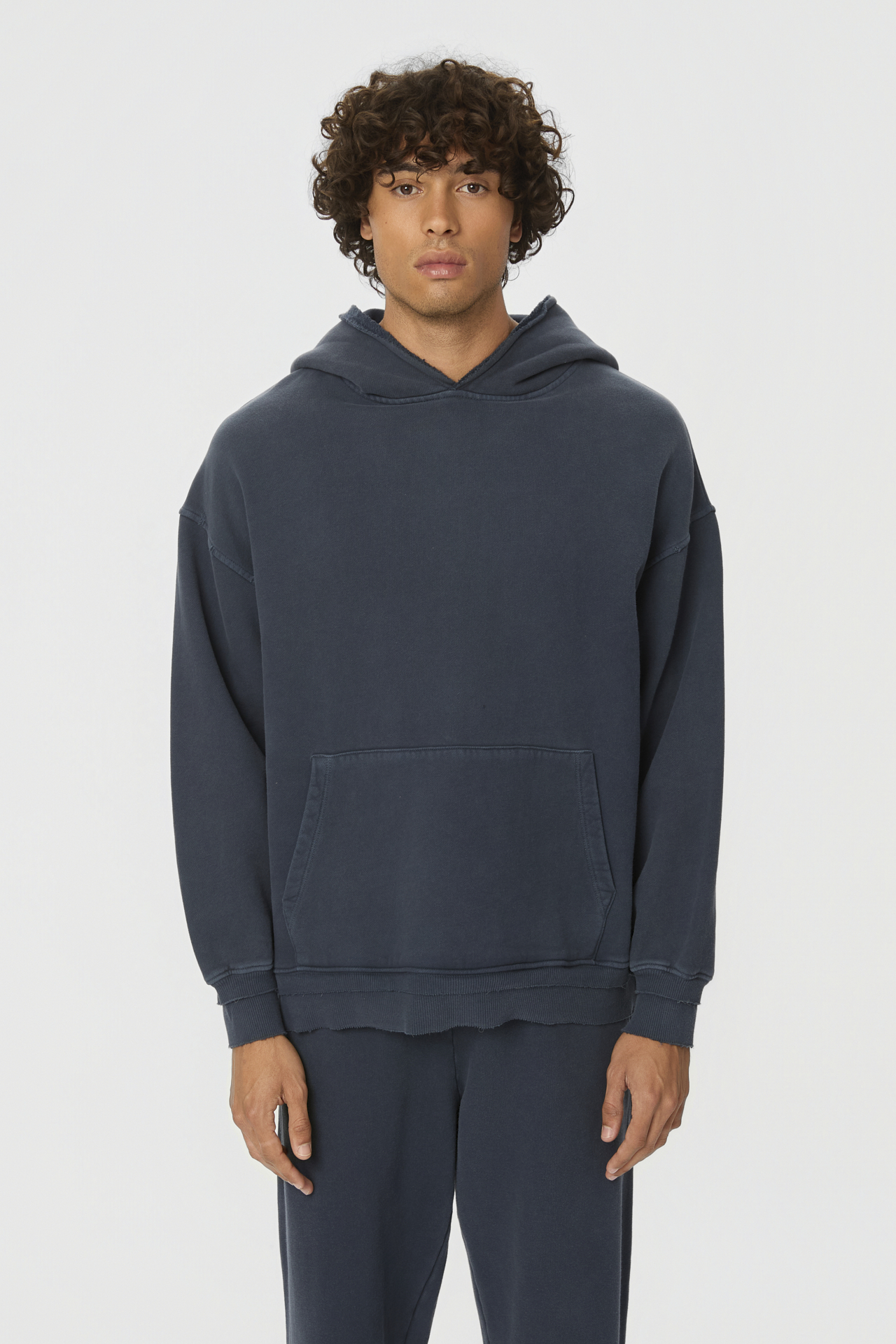 RELAXED HOODIE WITH RIB DETAILS