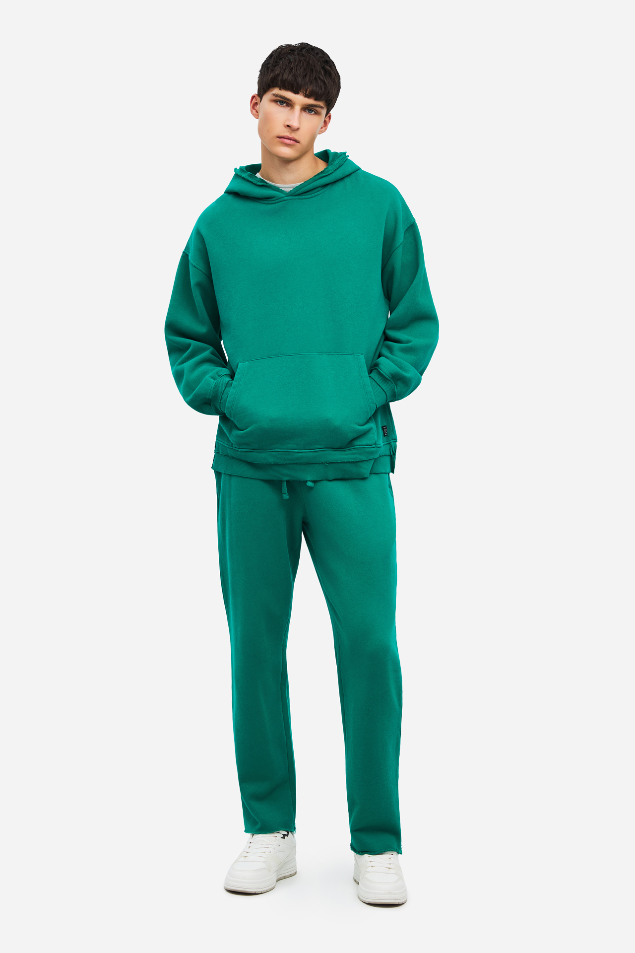 RELAXED HOODIE WITH RIB DETAILS
