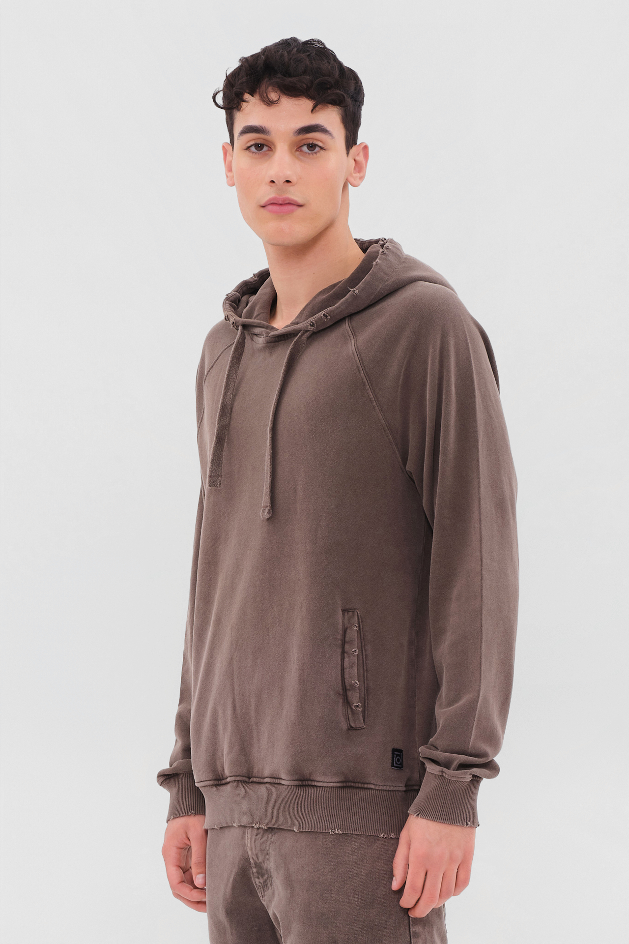 RAGLAN HOODIE WITH DESTROYS