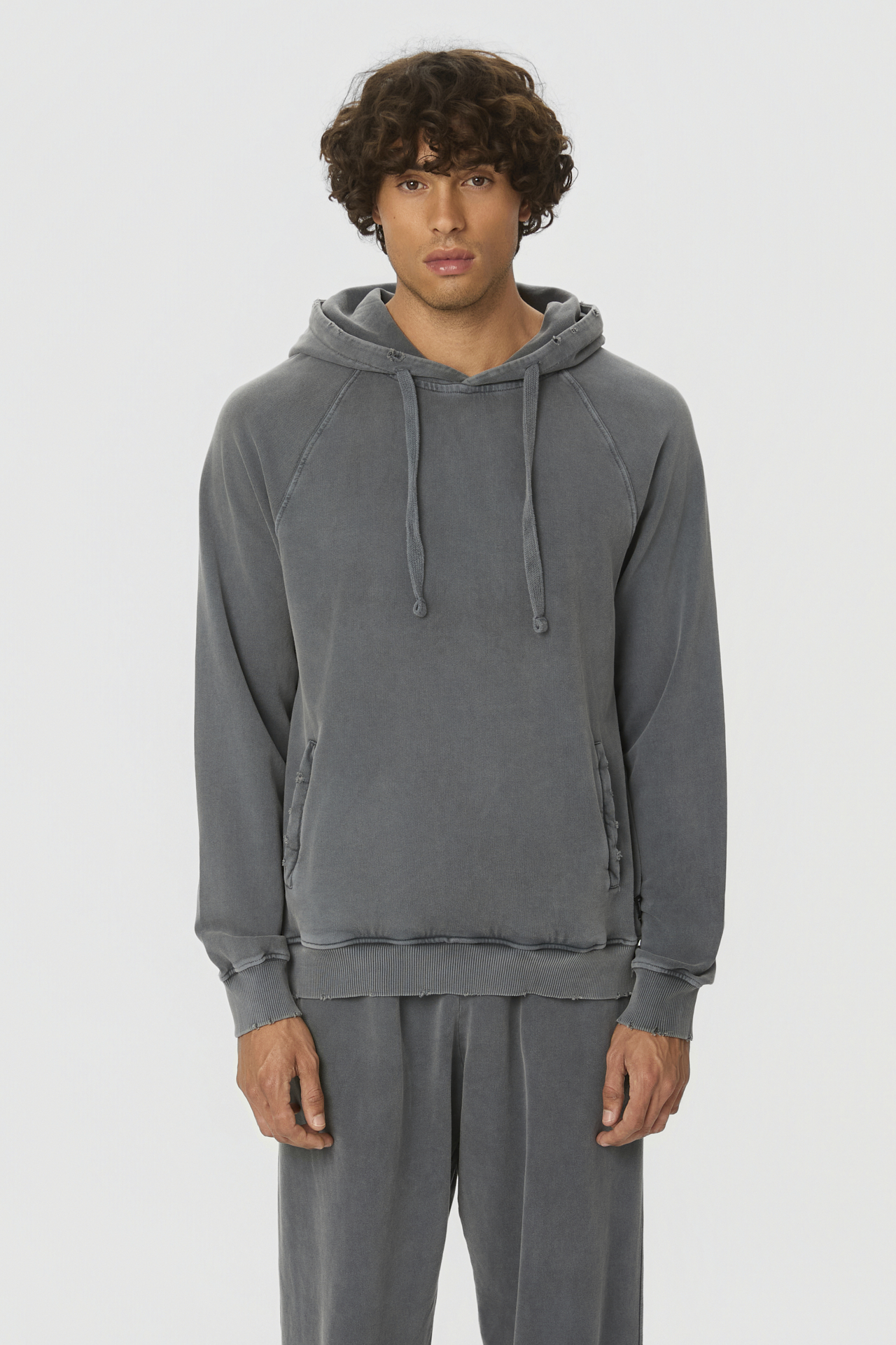 RAGLAN HOODIE WITH DESTROYS