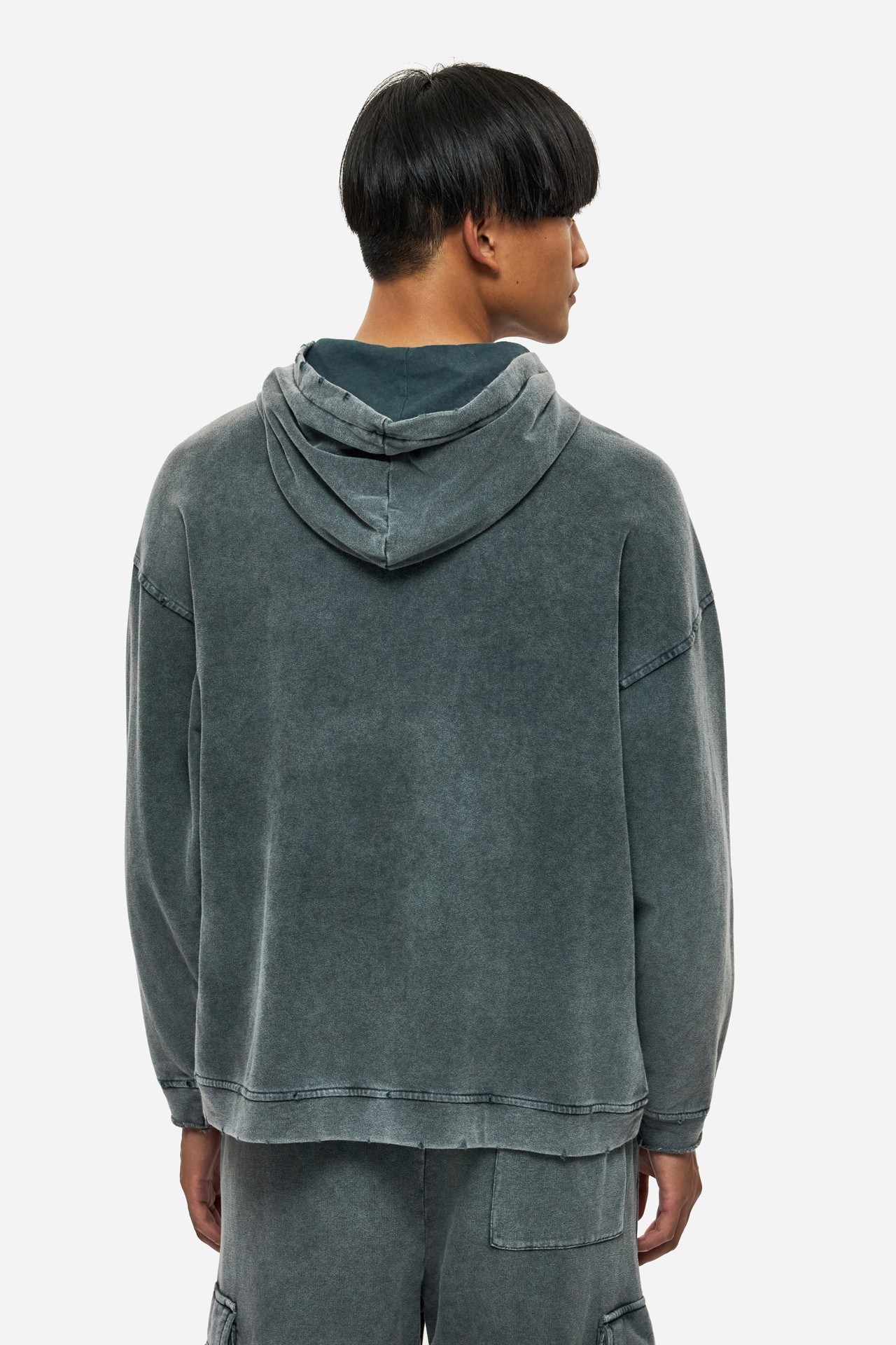 OVERSIZED HOODIE WITH DESTROYS