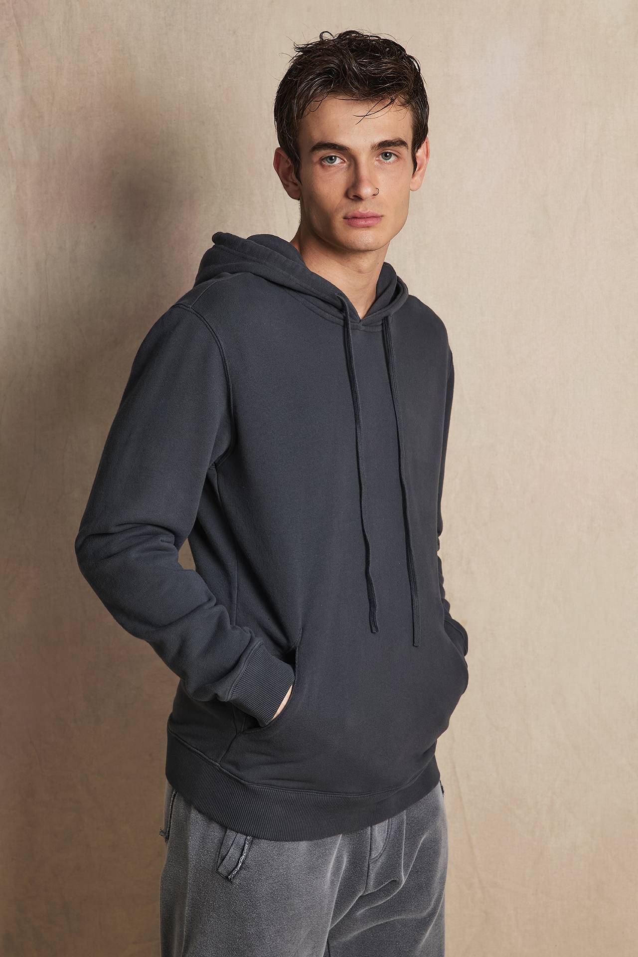 HIDDEN POCKETS LOOSE FIT HOODIE