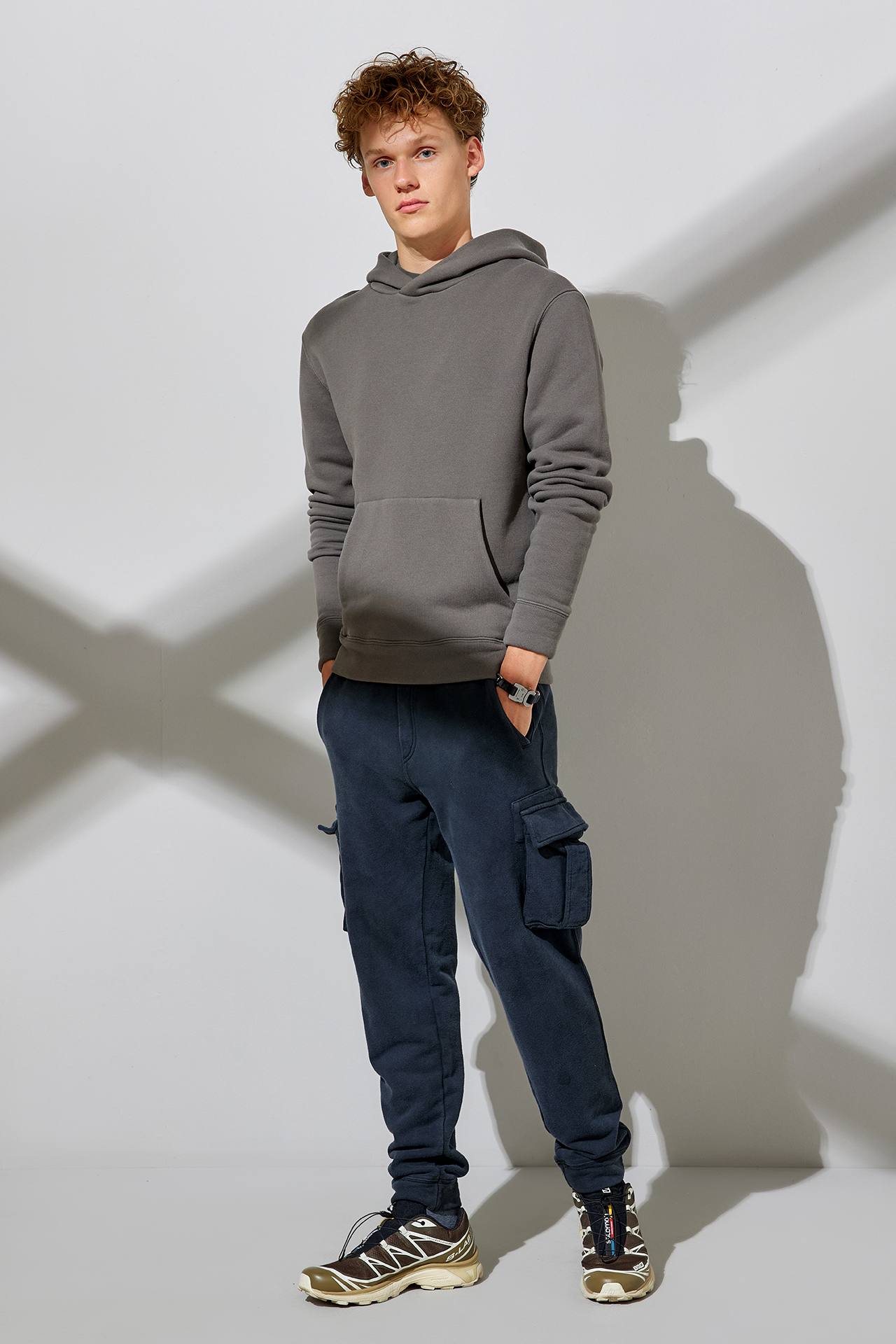 CLEAN CUT DROPSHOULDER HOODIE