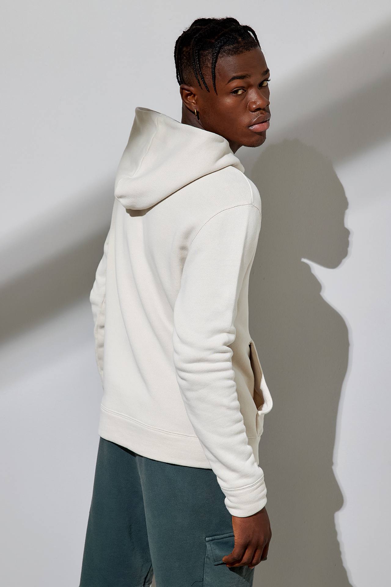 CLEAN CUT DROPSHOULDER HOODIE