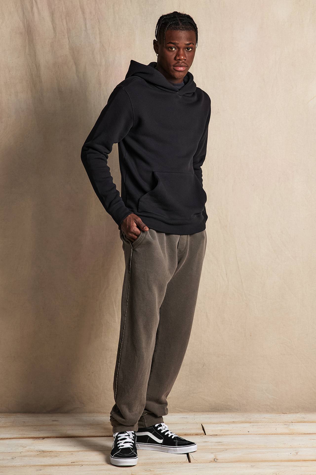 CLEAN CUT DROPSHOULDER HOODIE
