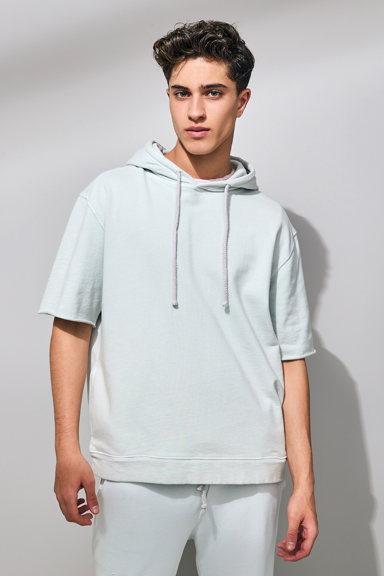 OVERSIZED S/SLEEVE HOODIE