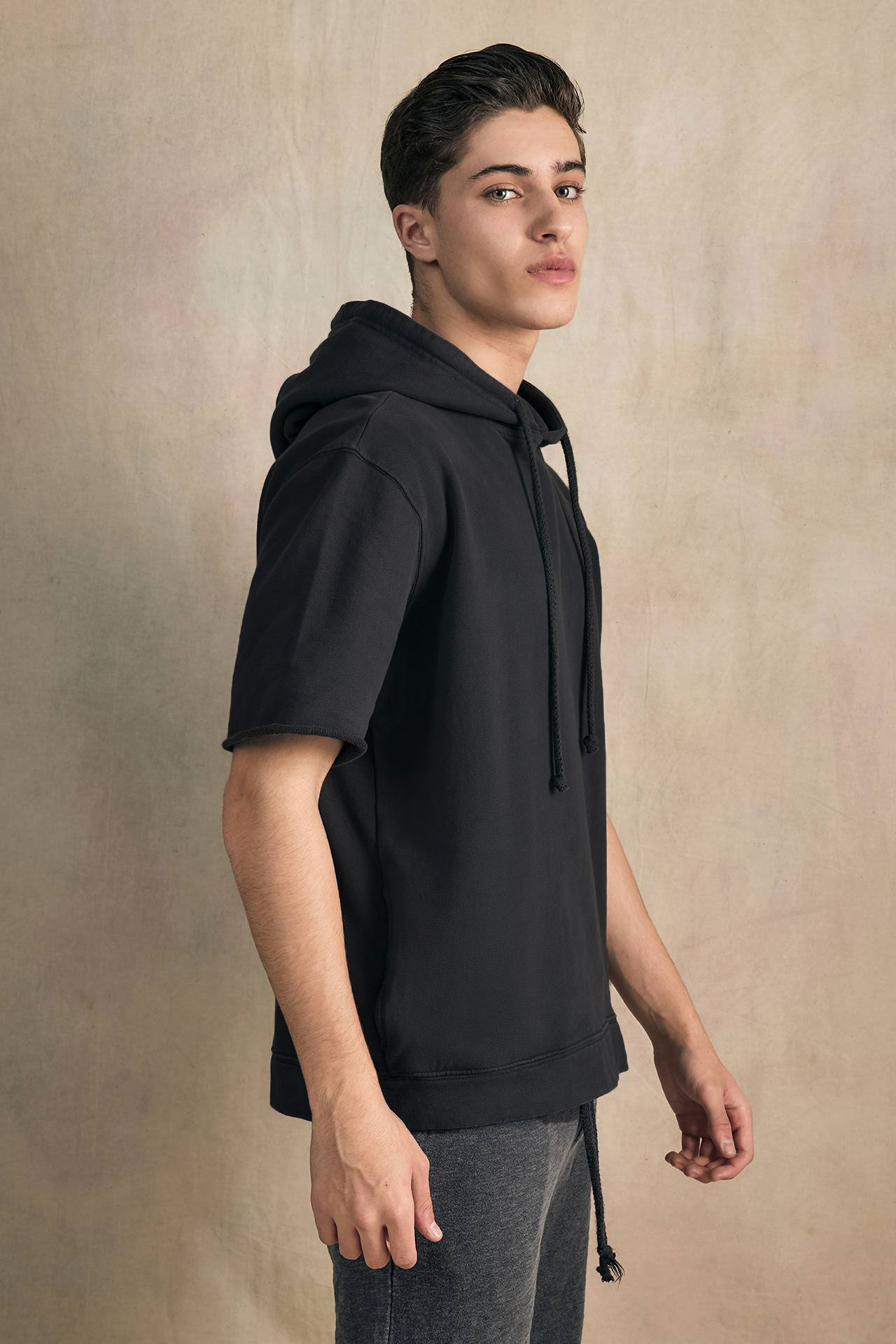 OVERSIZED S/SLEEVE HOODIE