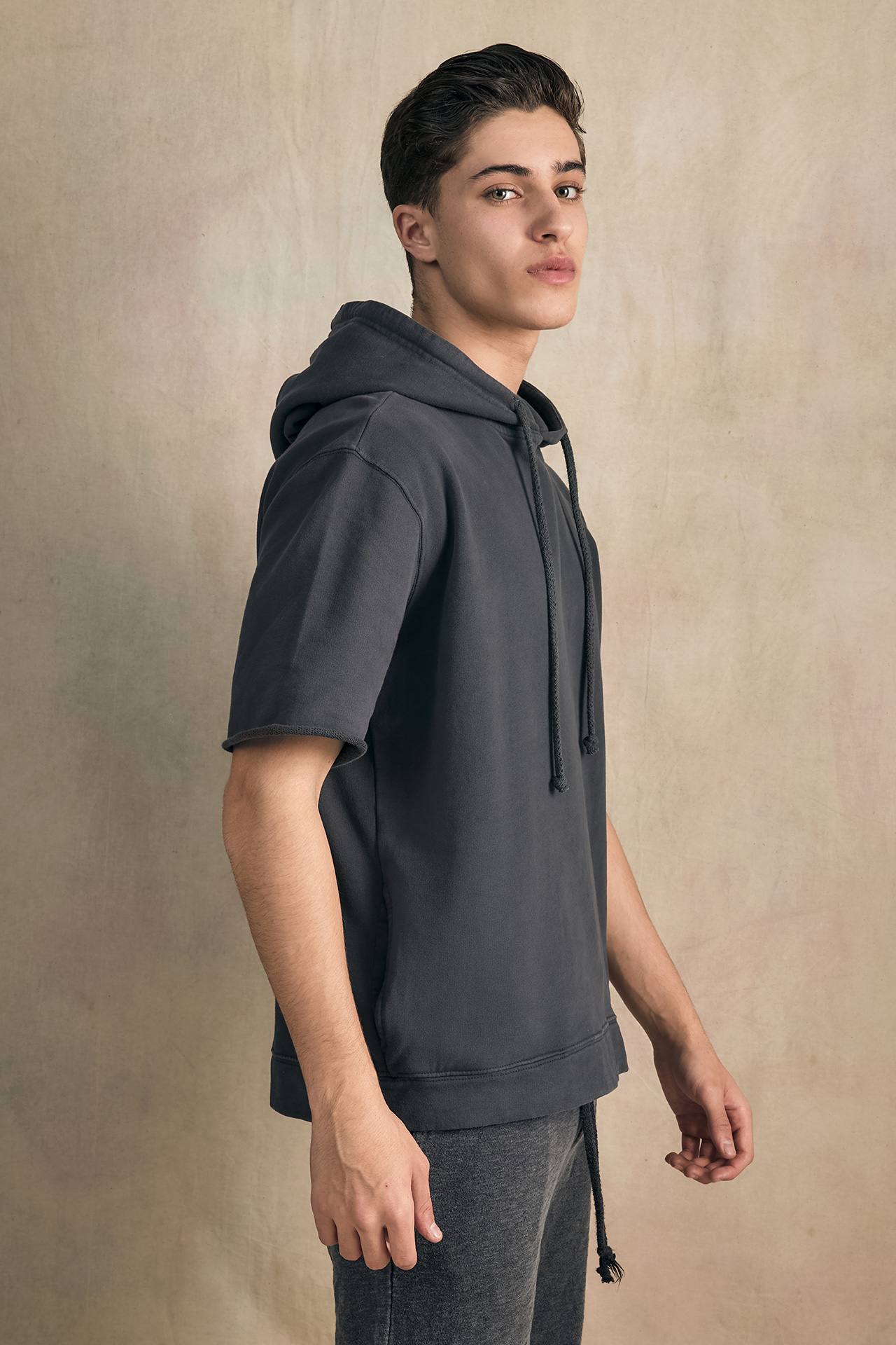 OVERSIZED S/SLEEVE HOODIE