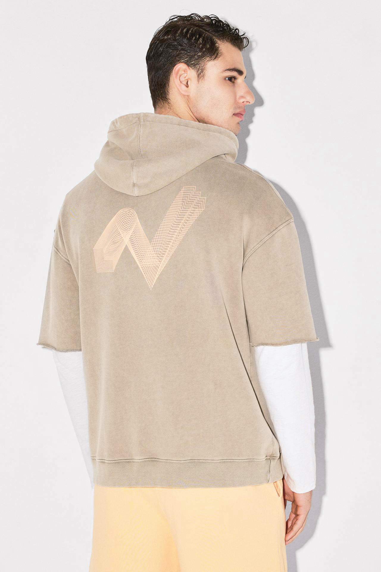 TRACES OVERSIZED HOODIE