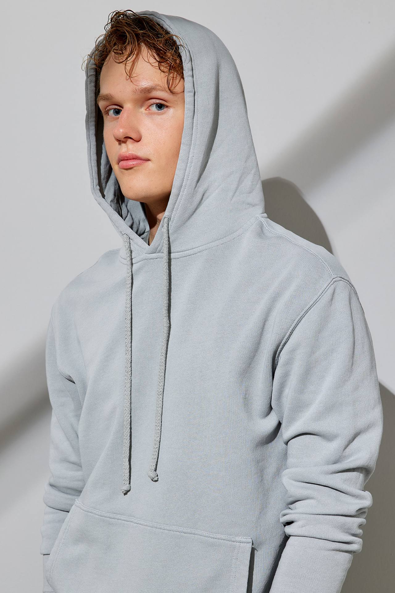 LOOSE KNIT OVERSIZED HOODIE