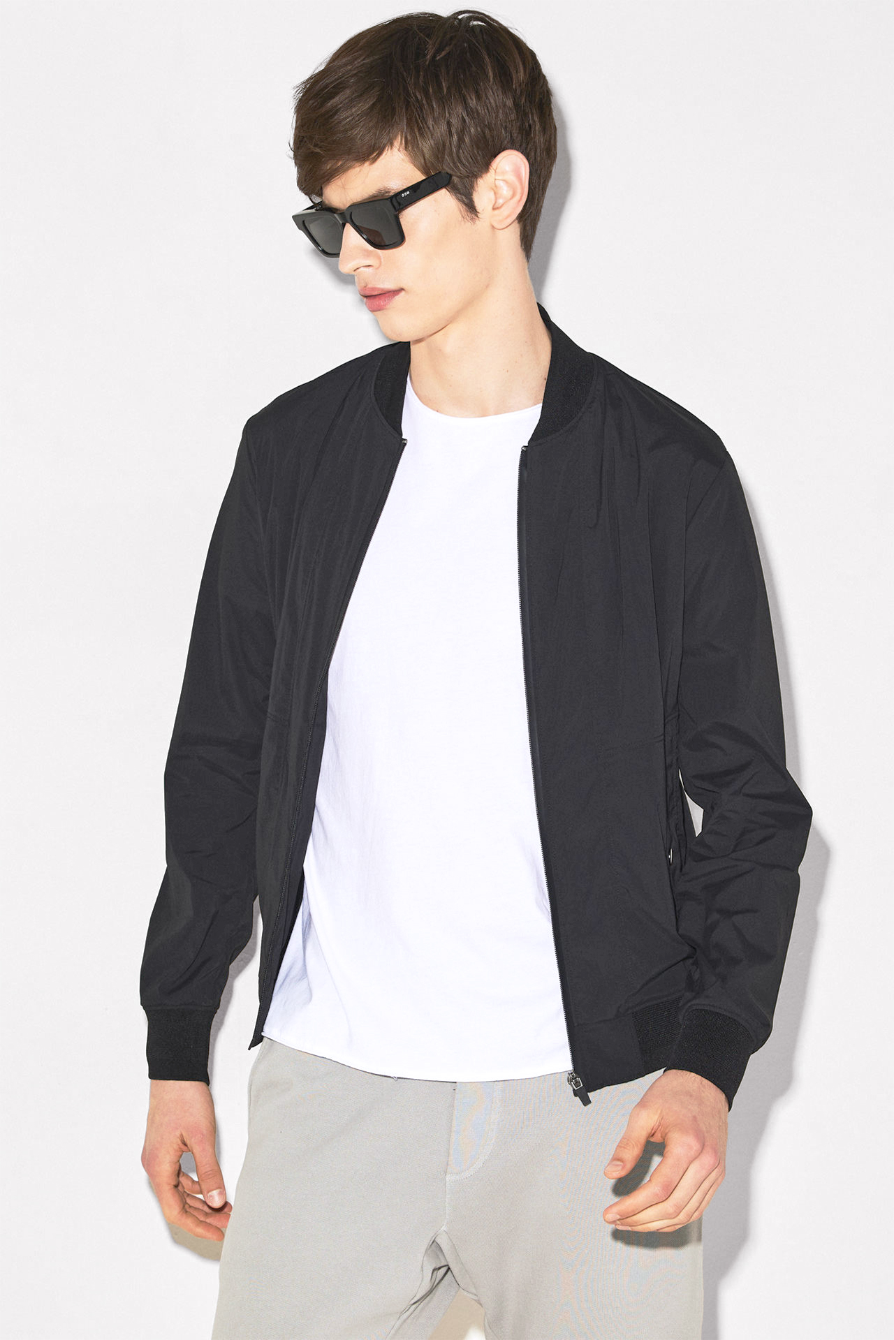 BOMBER JACKET