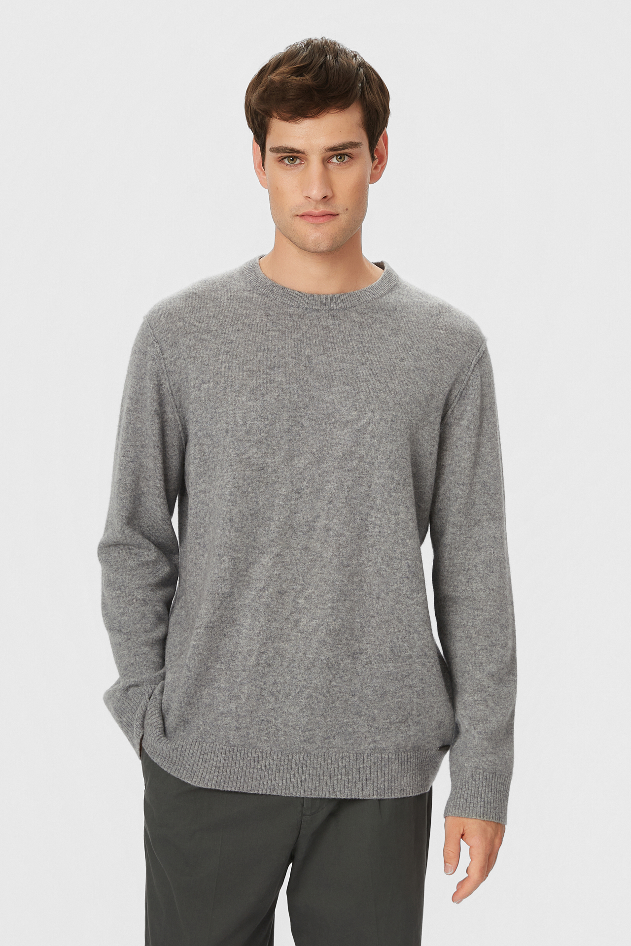 CASHMERE SWEATER