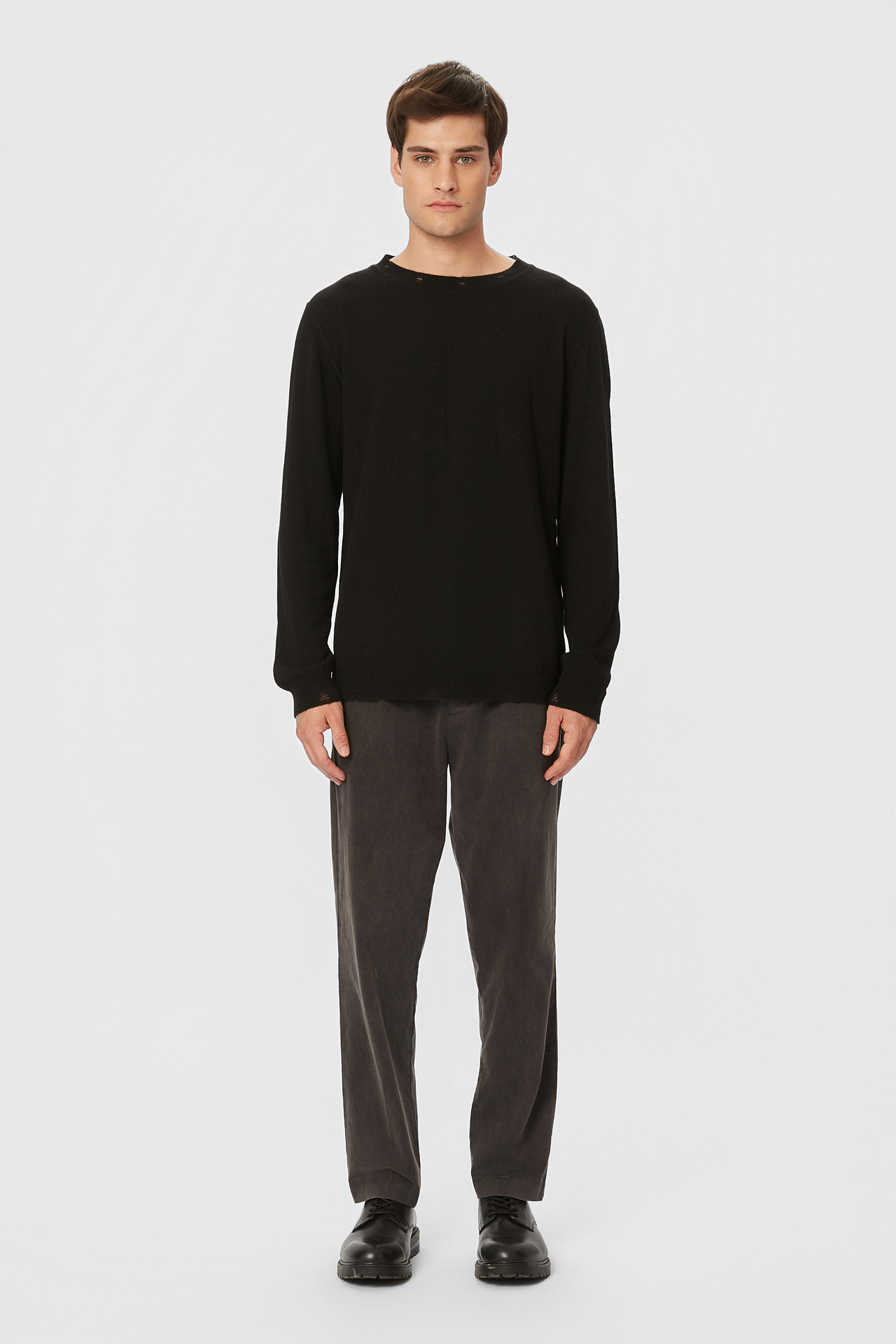 CREWNECK WITH DESTROYS