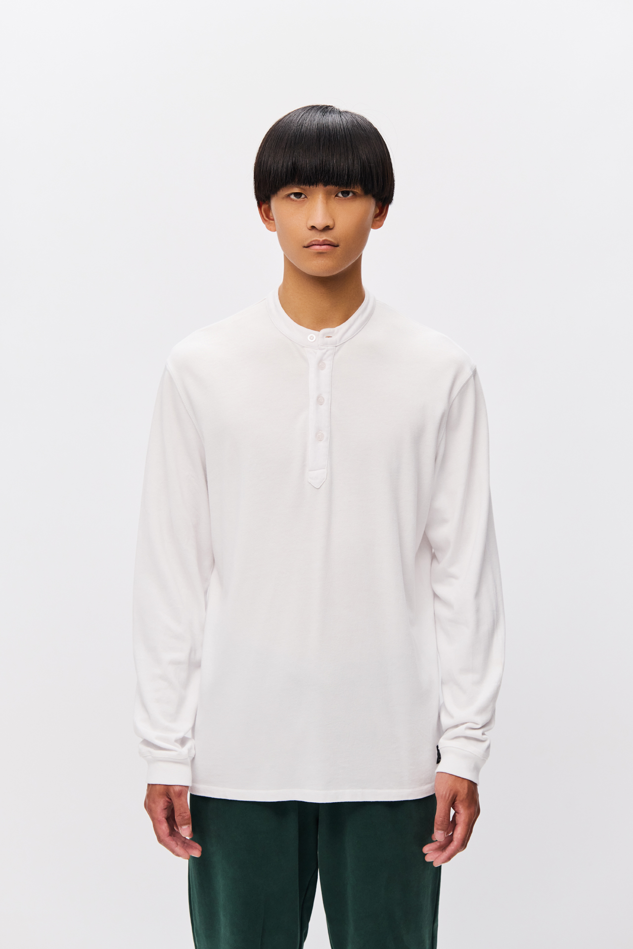 LONGSLEEVE WITH BUTTON PLACKET