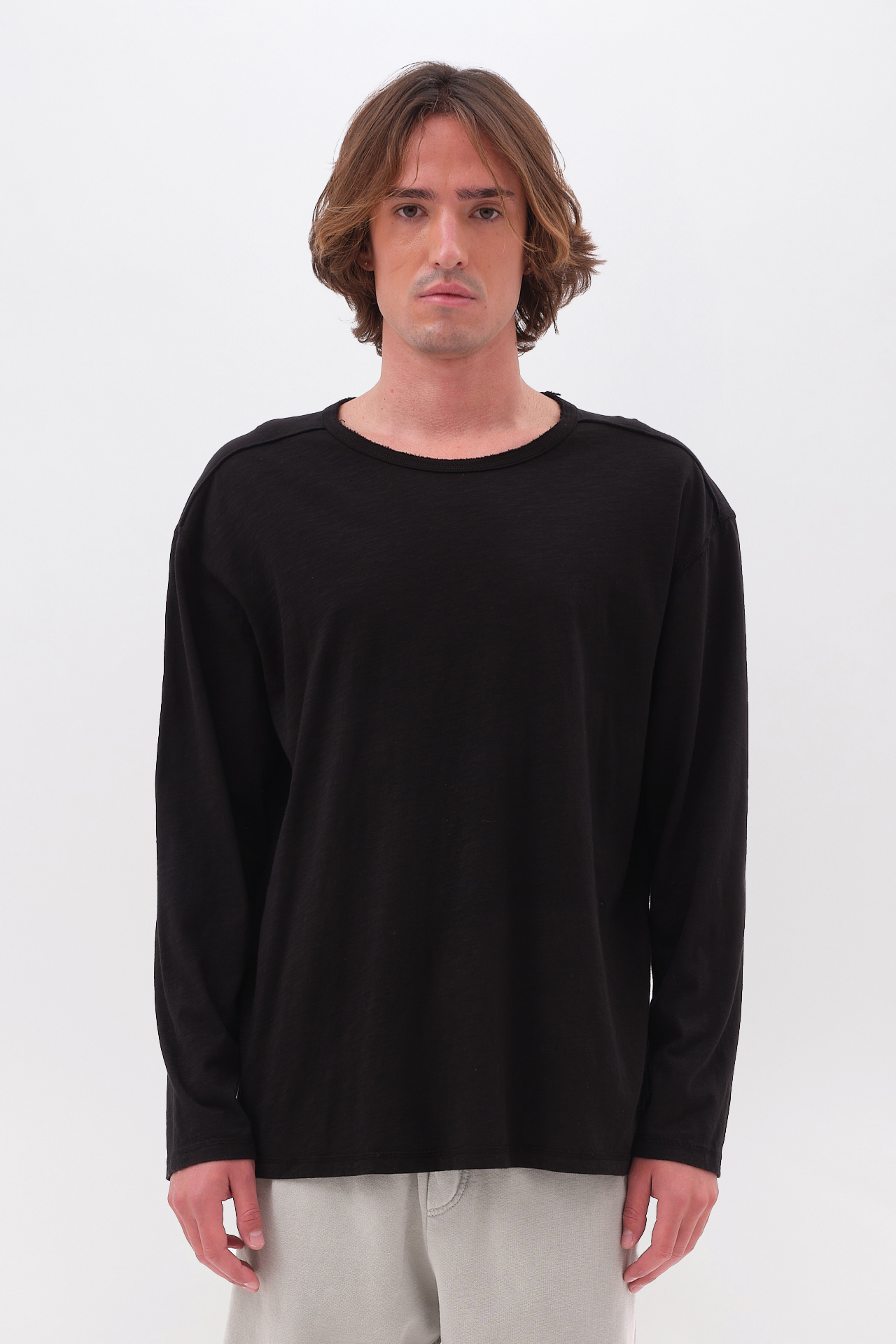 OVERSIZED LONGSLEEVE WITH RAW EDGES
