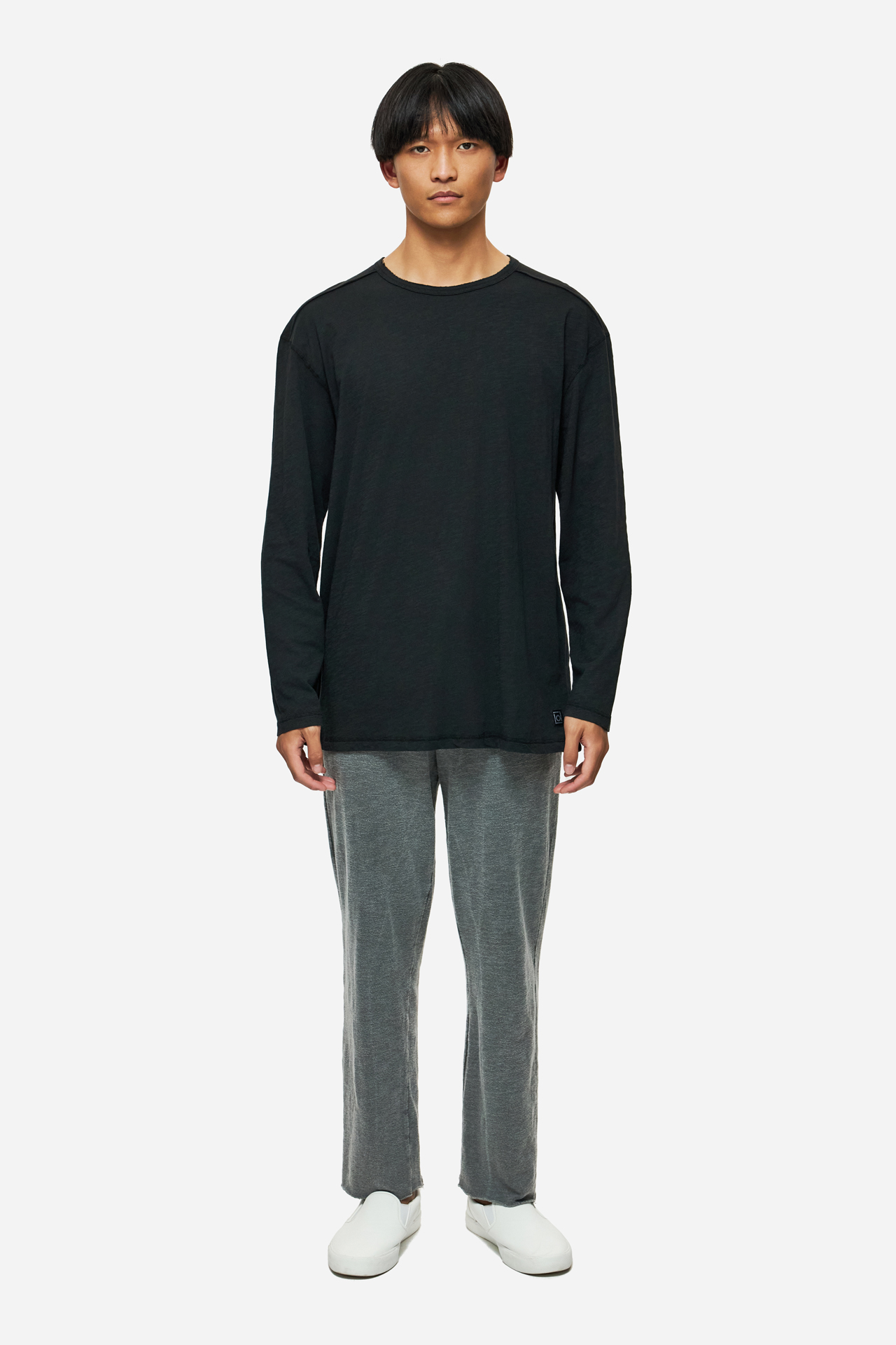 OVERSIZED LONGSLEEVE WITH RAW EDGES