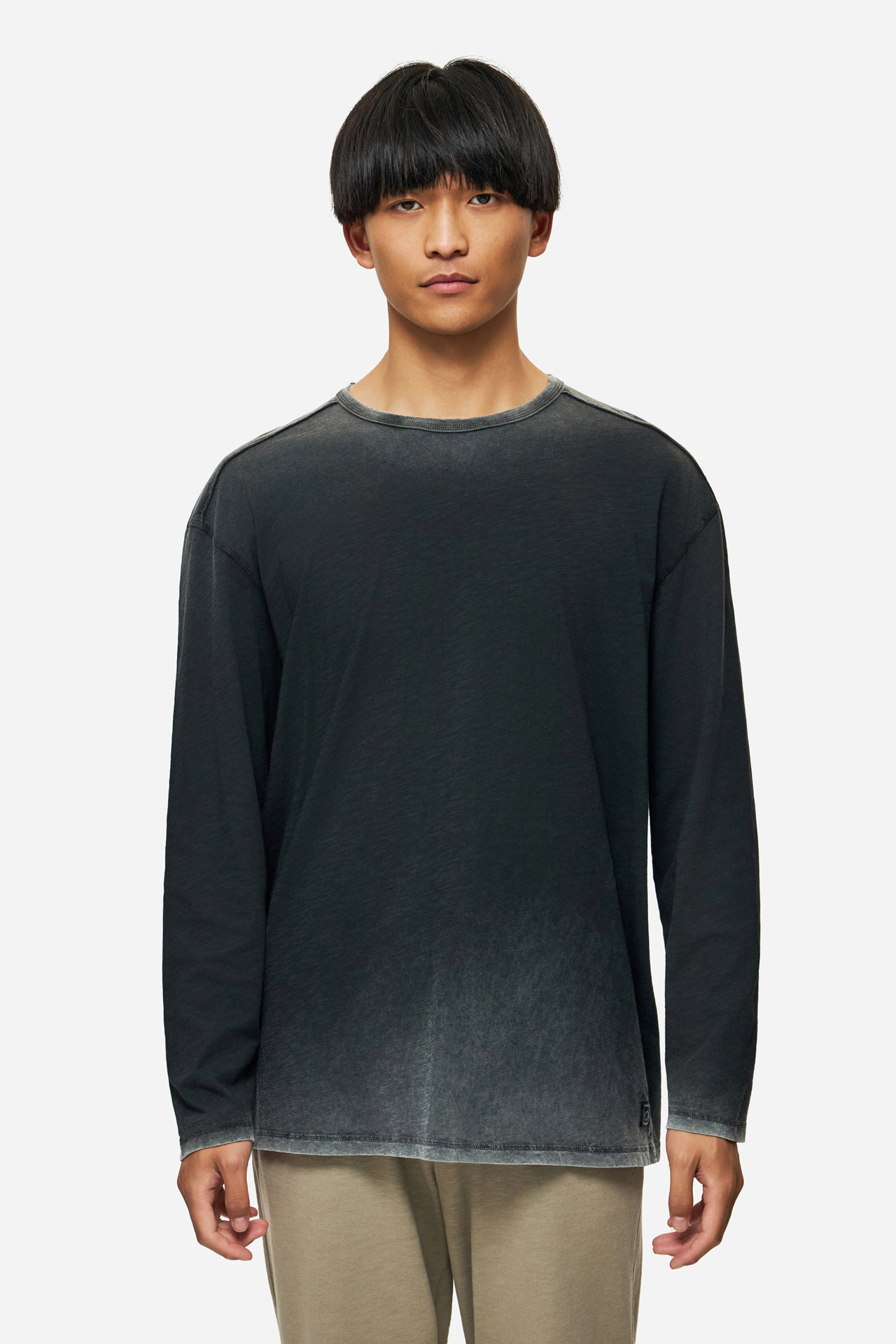 OVERSIZED LONGSLEEVE WITH RAW EDGES