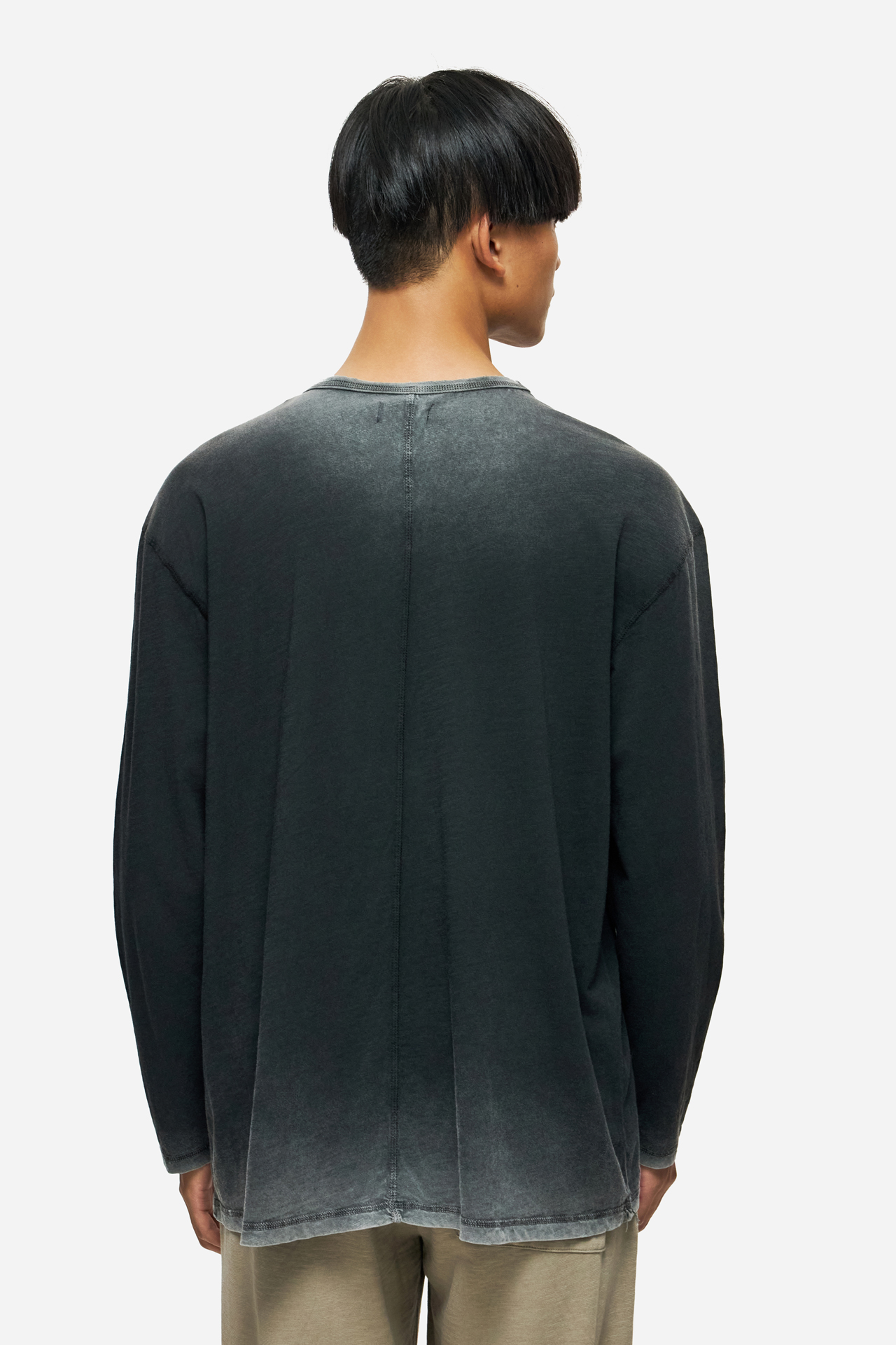 OVERSIZED LONGSLEEVE WITH RAW EDGES