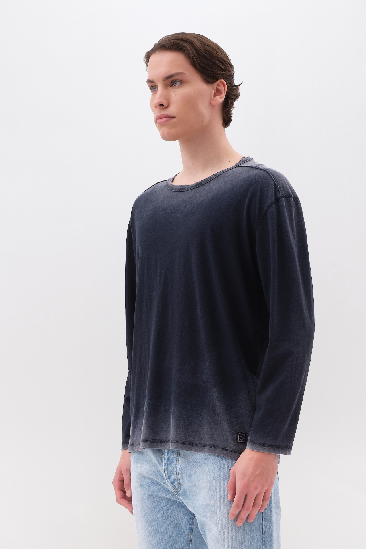 OVERSIZED LONGSLEEVE WITH RAW EDGES