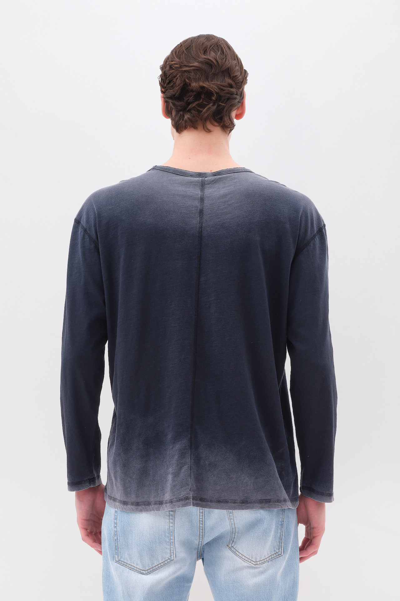 OVERSIZED LONGSLEEVE WITH RAW EDGES