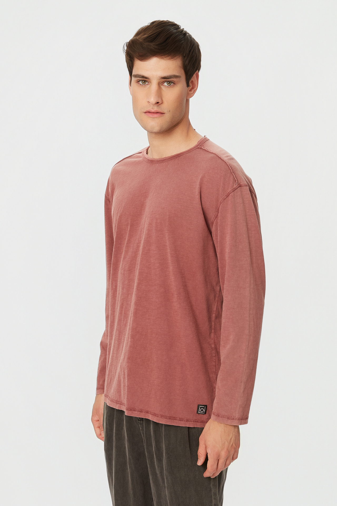 OVERSIZED LONGSLEEVE WITH RAW EDGES