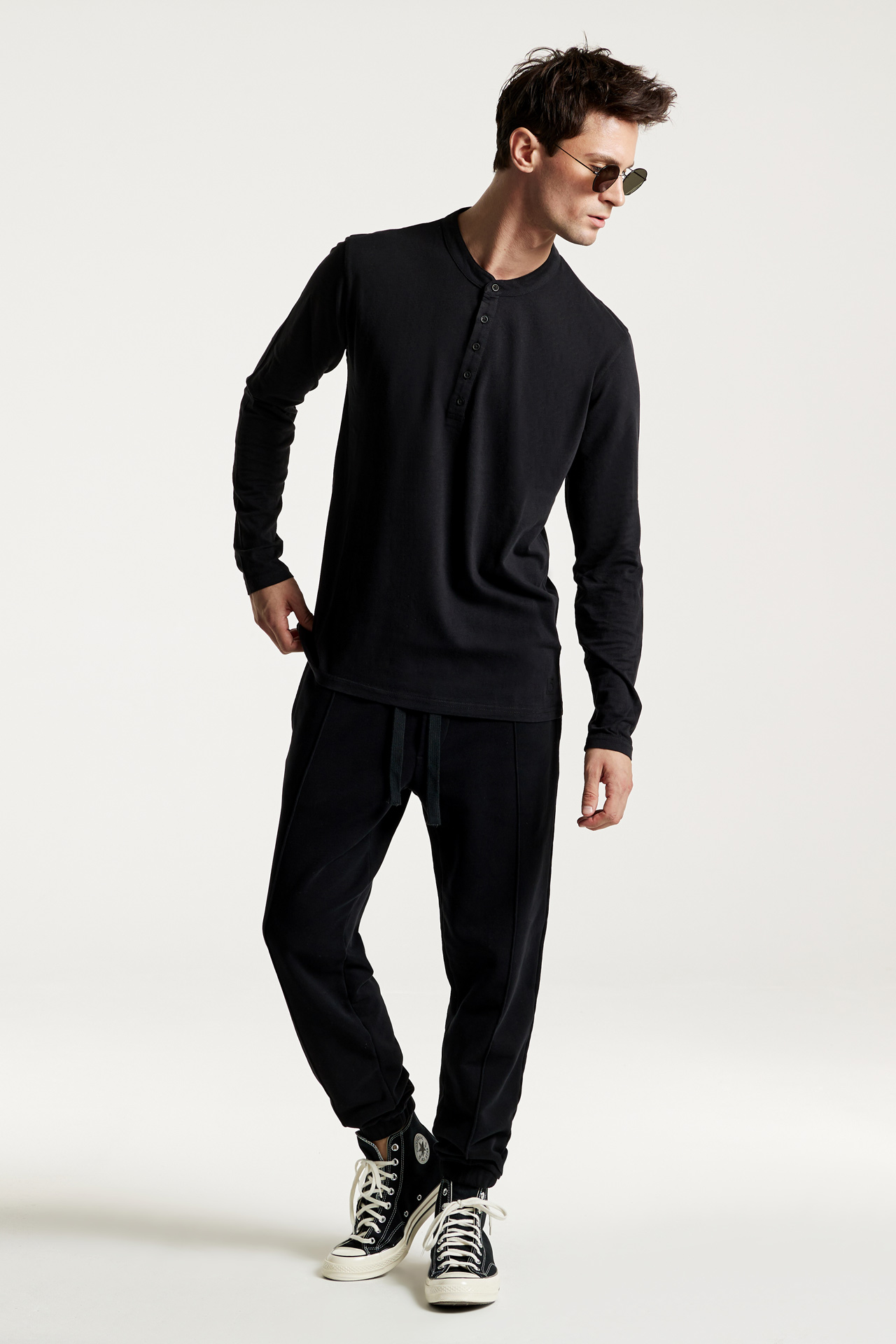 Henley Button-Placket Longsleeve