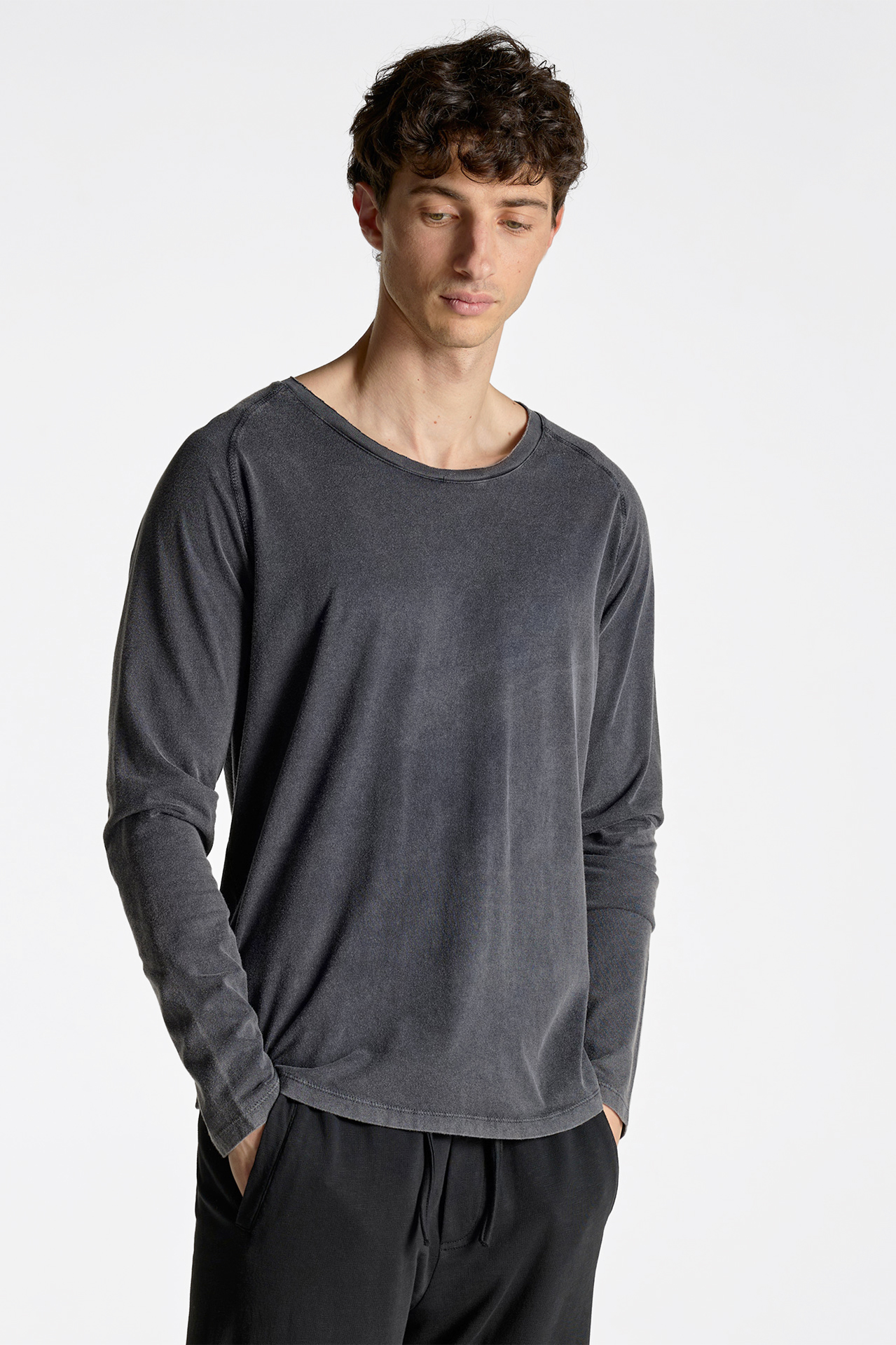Raw Cut Raglan Longsleeve