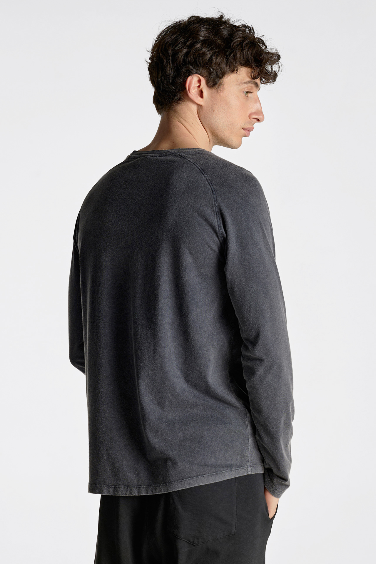 Raw Cut Raglan Longsleeve