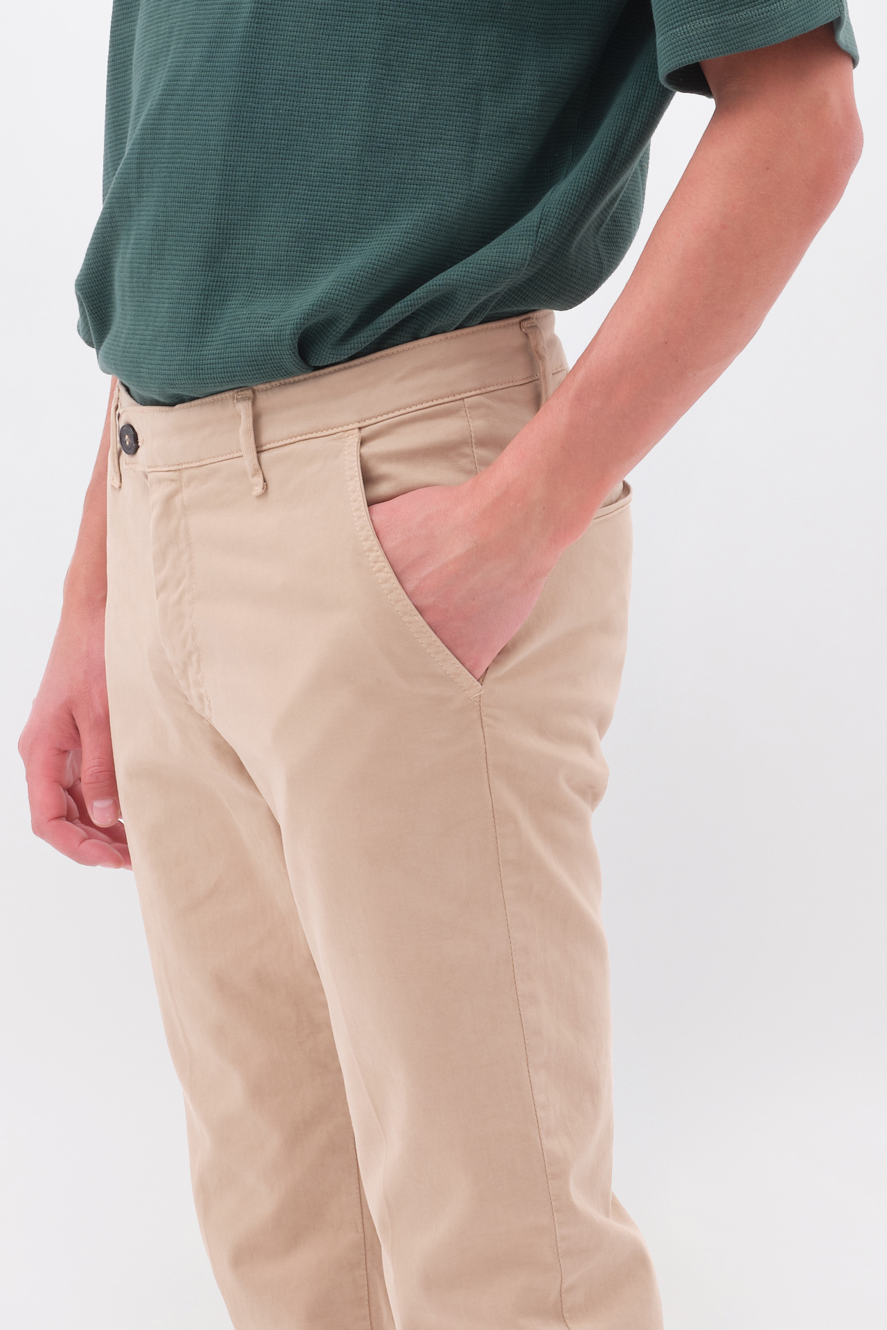 CLASSIC CHINOS TROUSERS