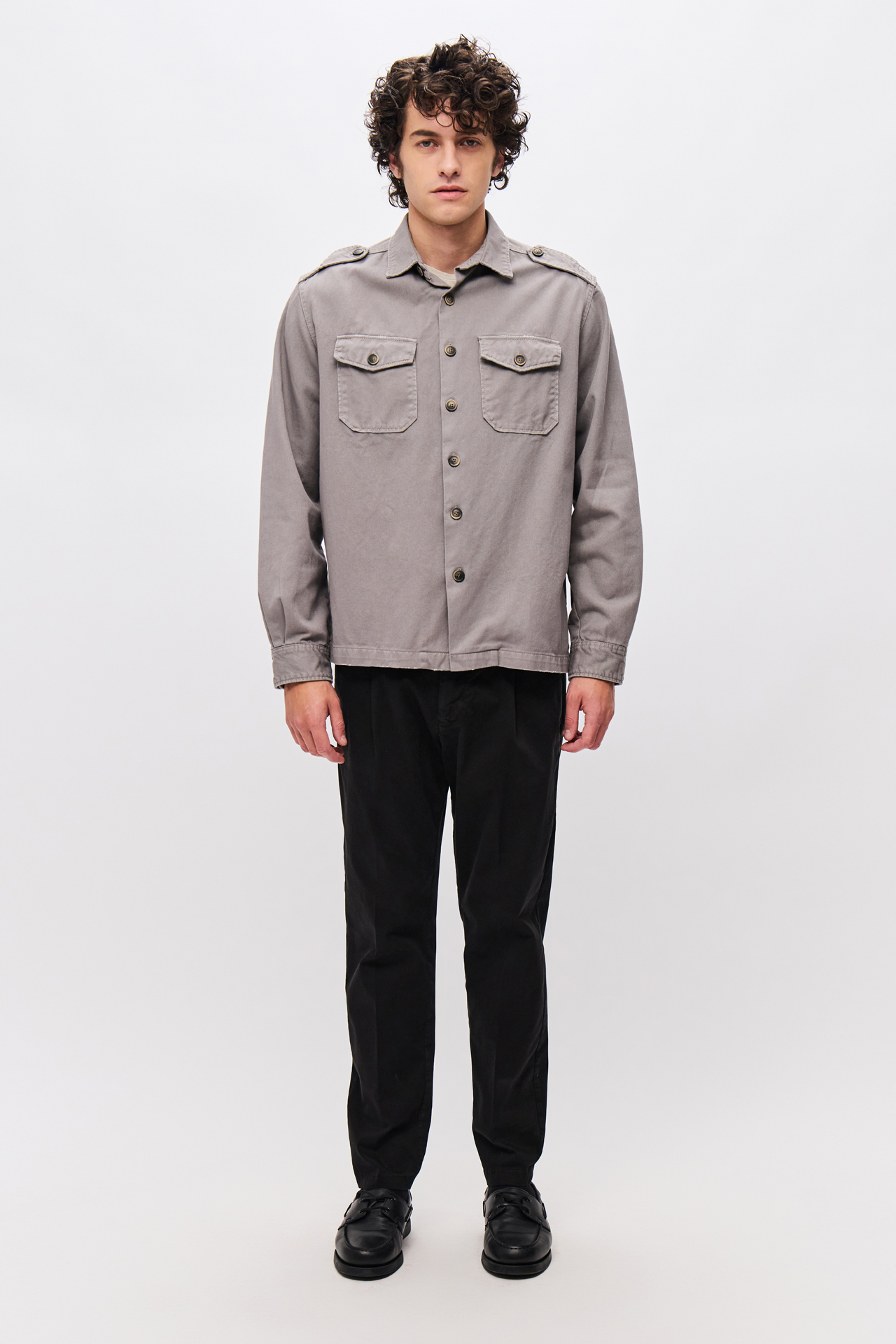 CLASSIC CHINOS WITH ELASTIC WAISTBANTD