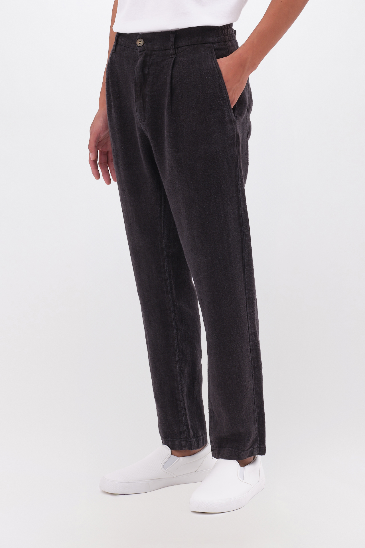 LINEN PANTS WITH PLEATS