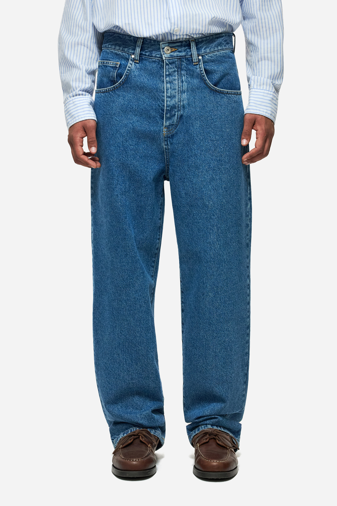 OVERSIZED JEANS