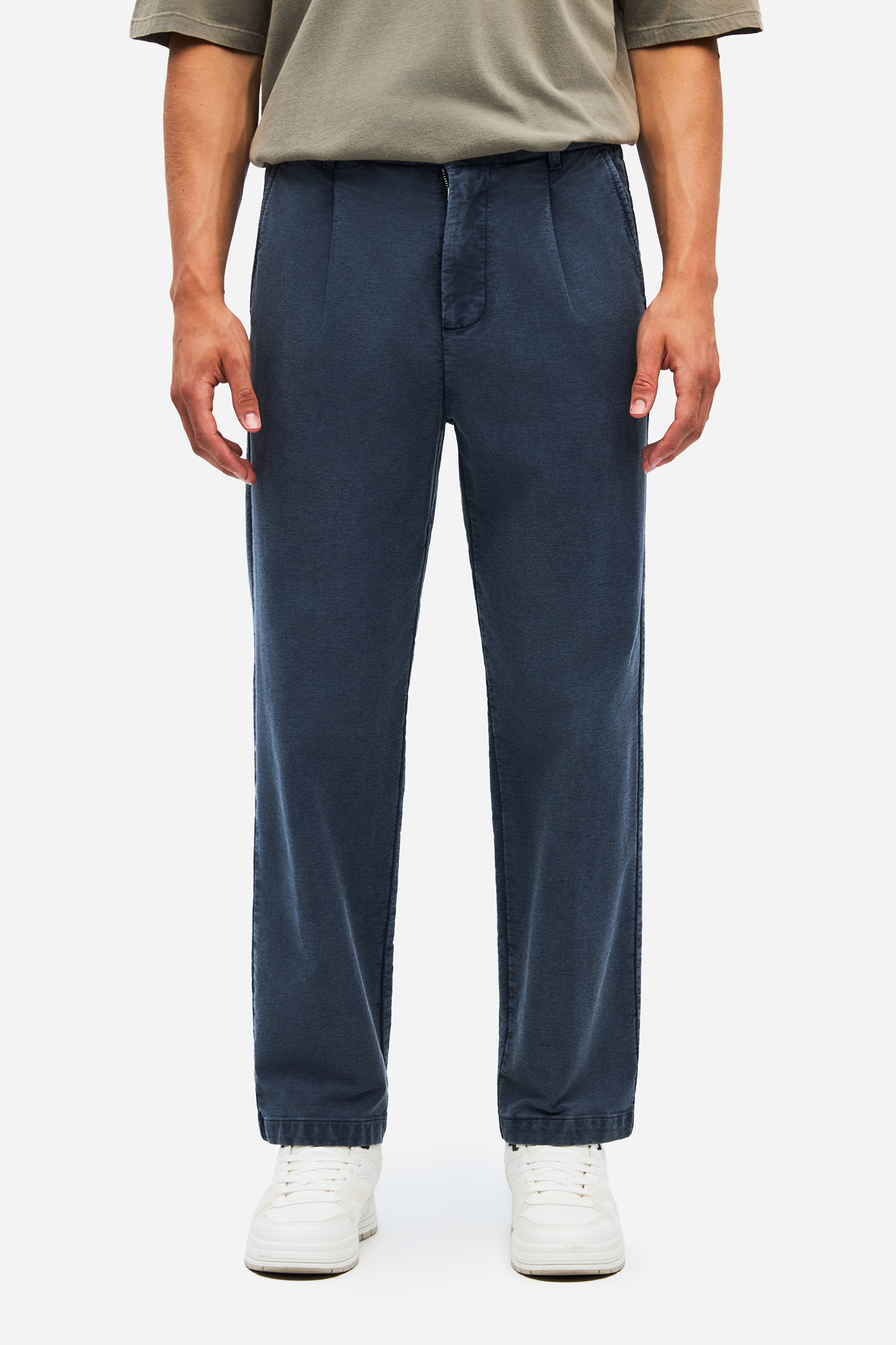 PLEATED TROUSERS