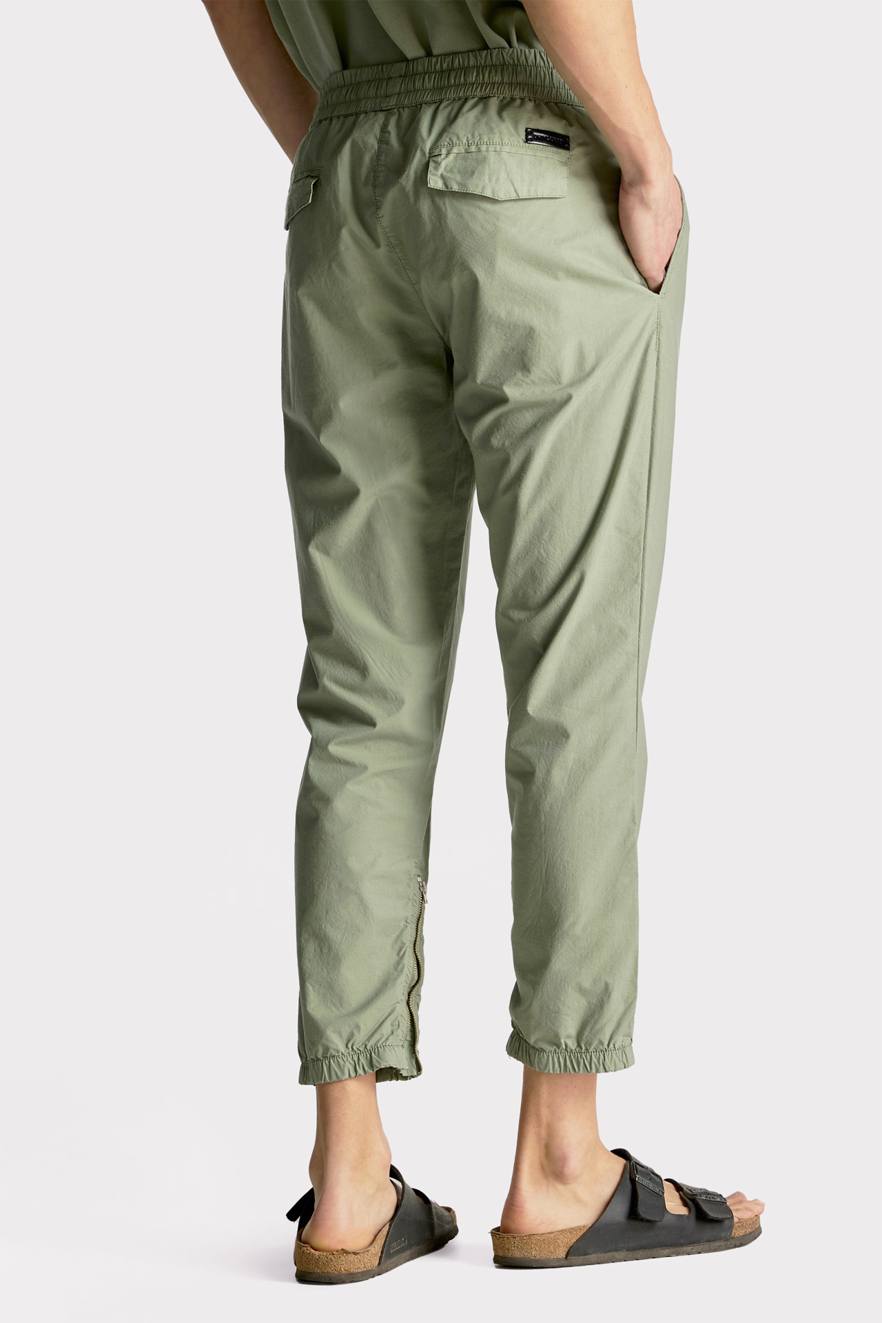 Zipper Detail Relaxed Fit PANTS