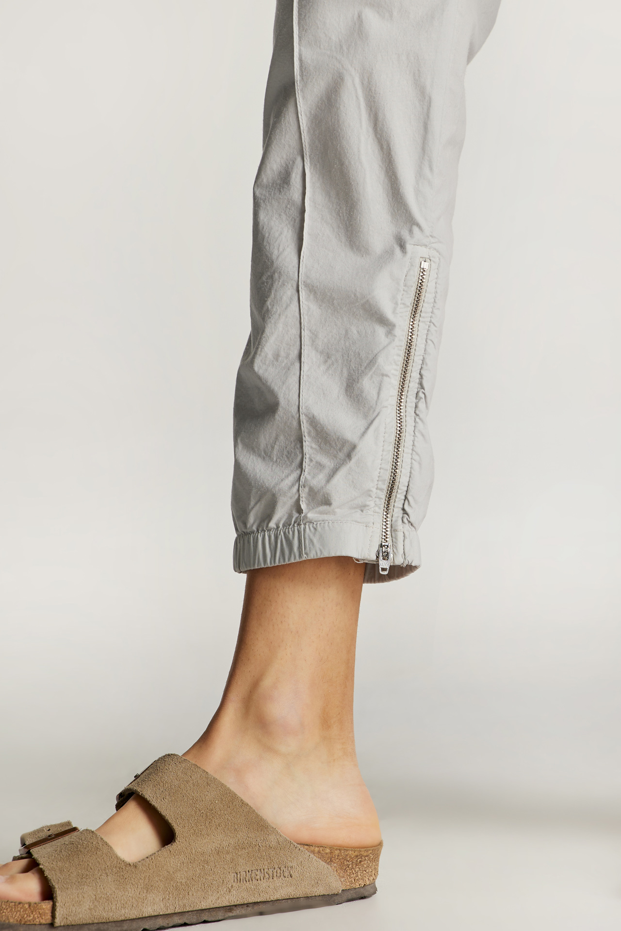 Zipper Detail Relaxed Fit PANTS