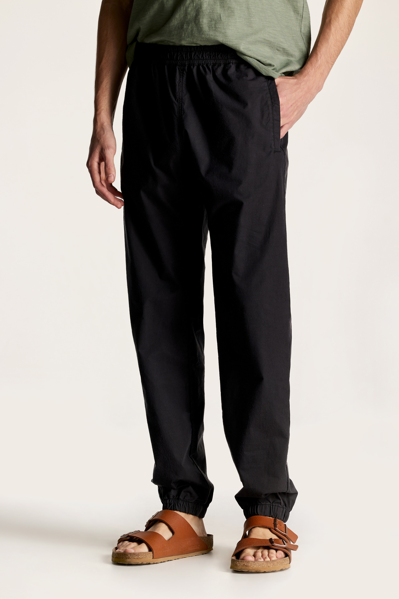 Relaxed Fit Cuffed Trouser