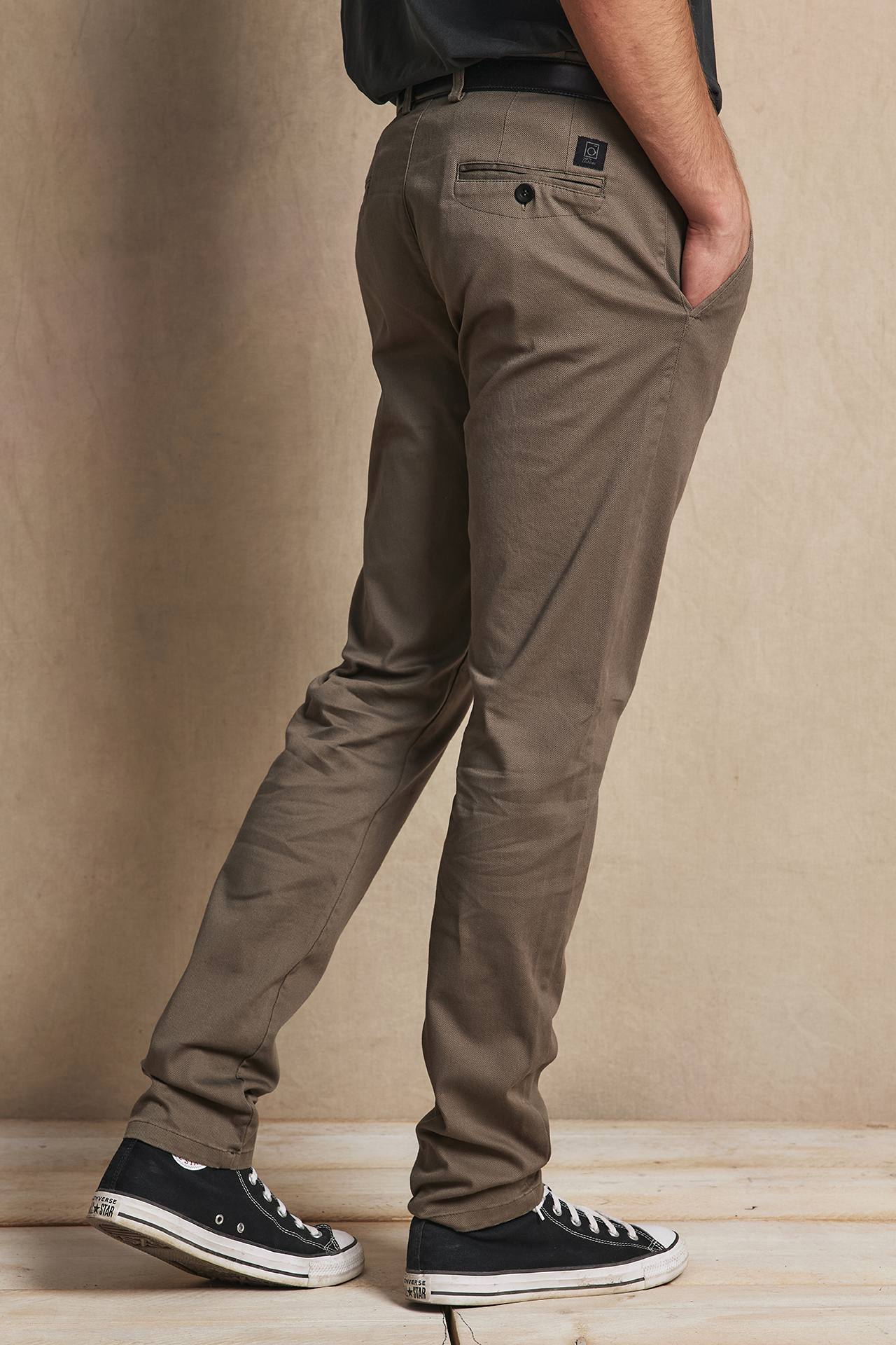 PIQUE CHINOS