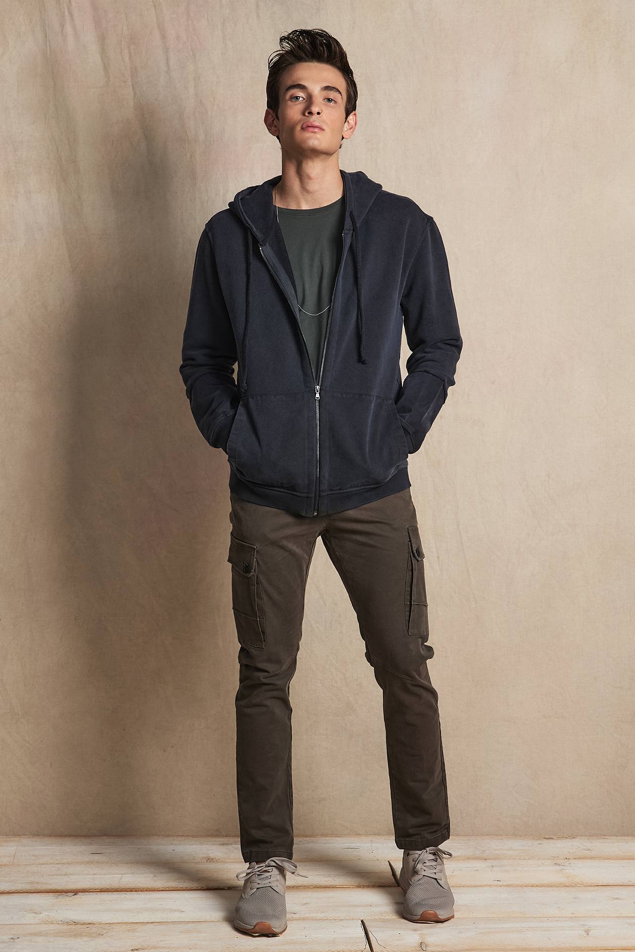 CARGO TROUSERS