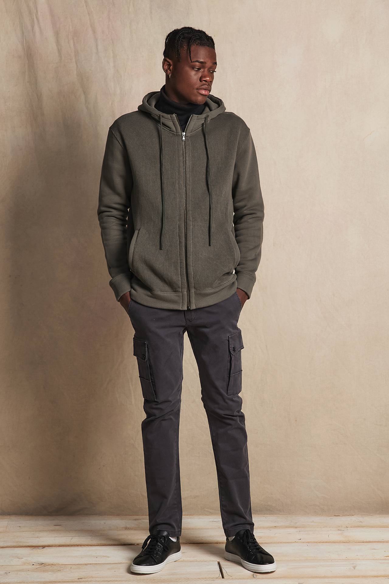 CARGO TROUSERS