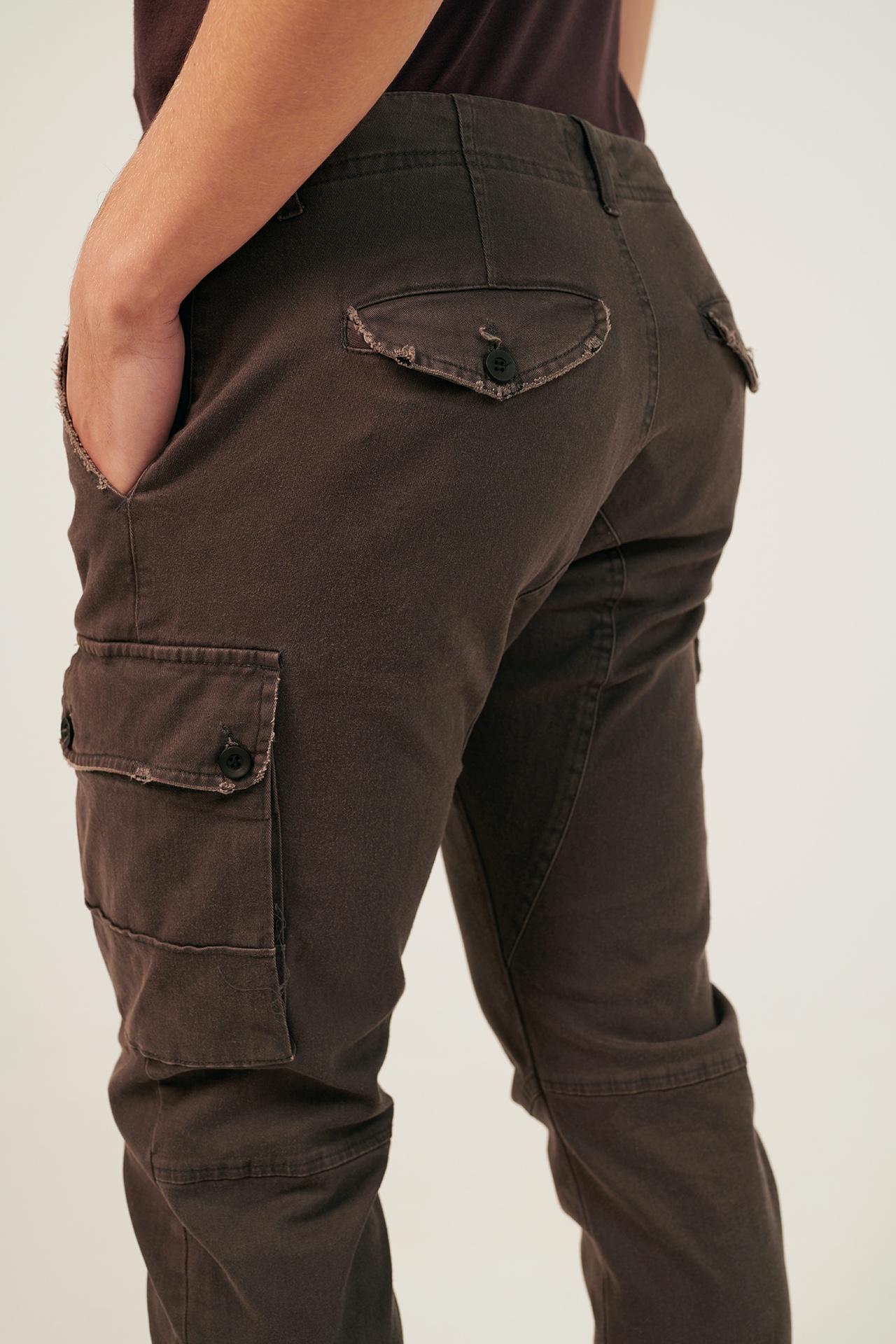 CARGO CUFFED
