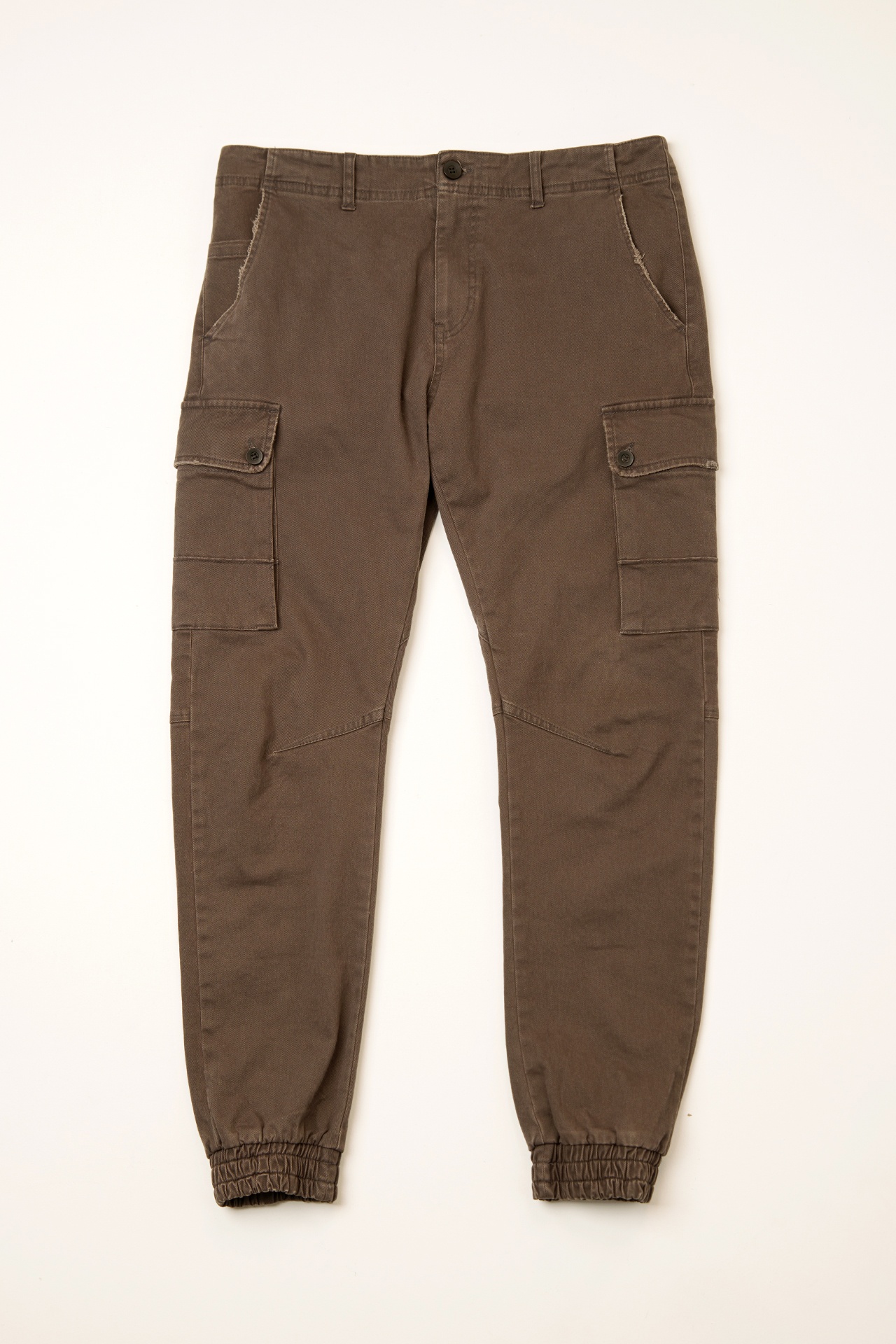 CARGO CUFFED